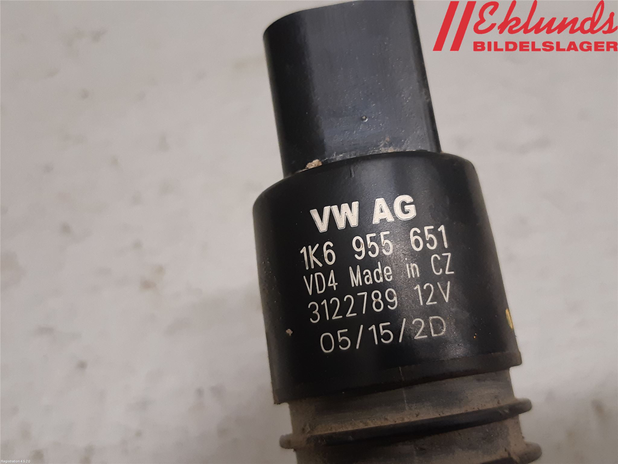 Volkswagen VW CADDY 11-15 Spolarpump Vindruta