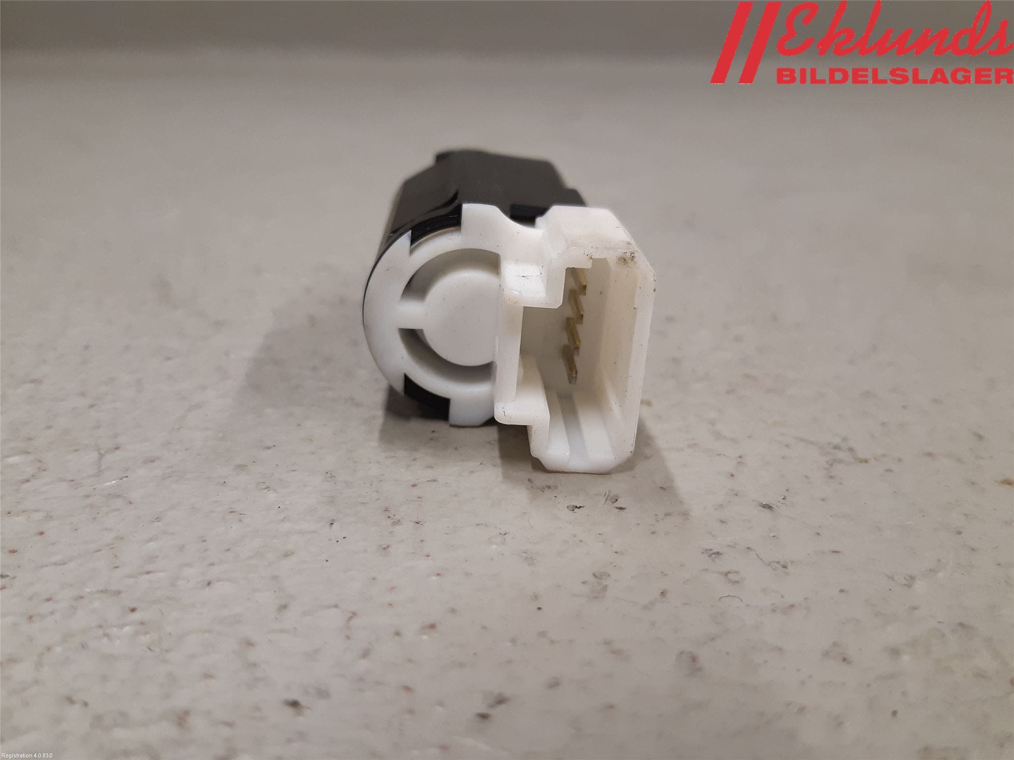 Opel MOVANO B 10-22 Bromsljuskontakt