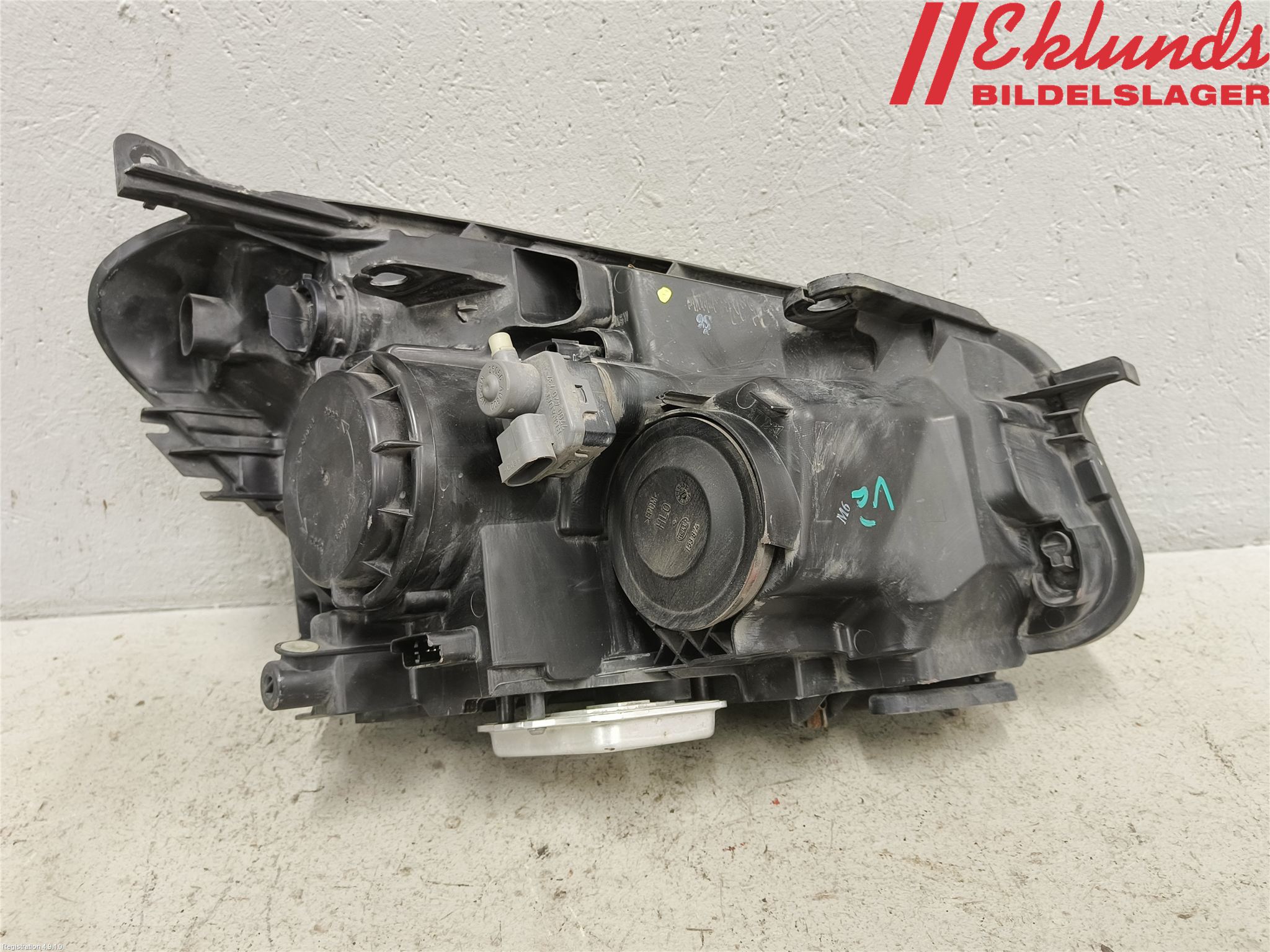 Nissan QASHQAI 10-14 Strålkastare Vänster