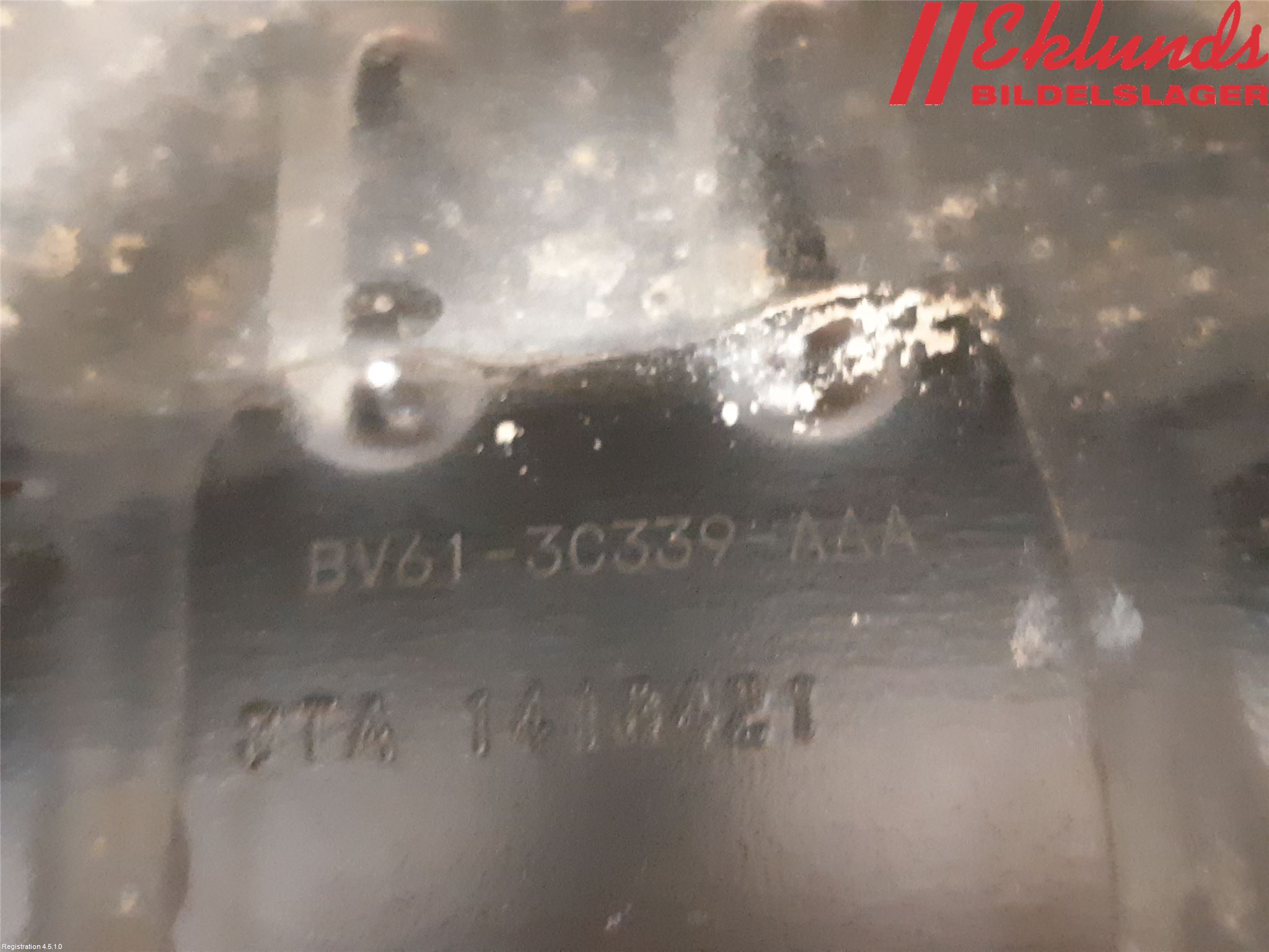 Ford FOCUS 11-14 Bärarm Fram Undre Hö