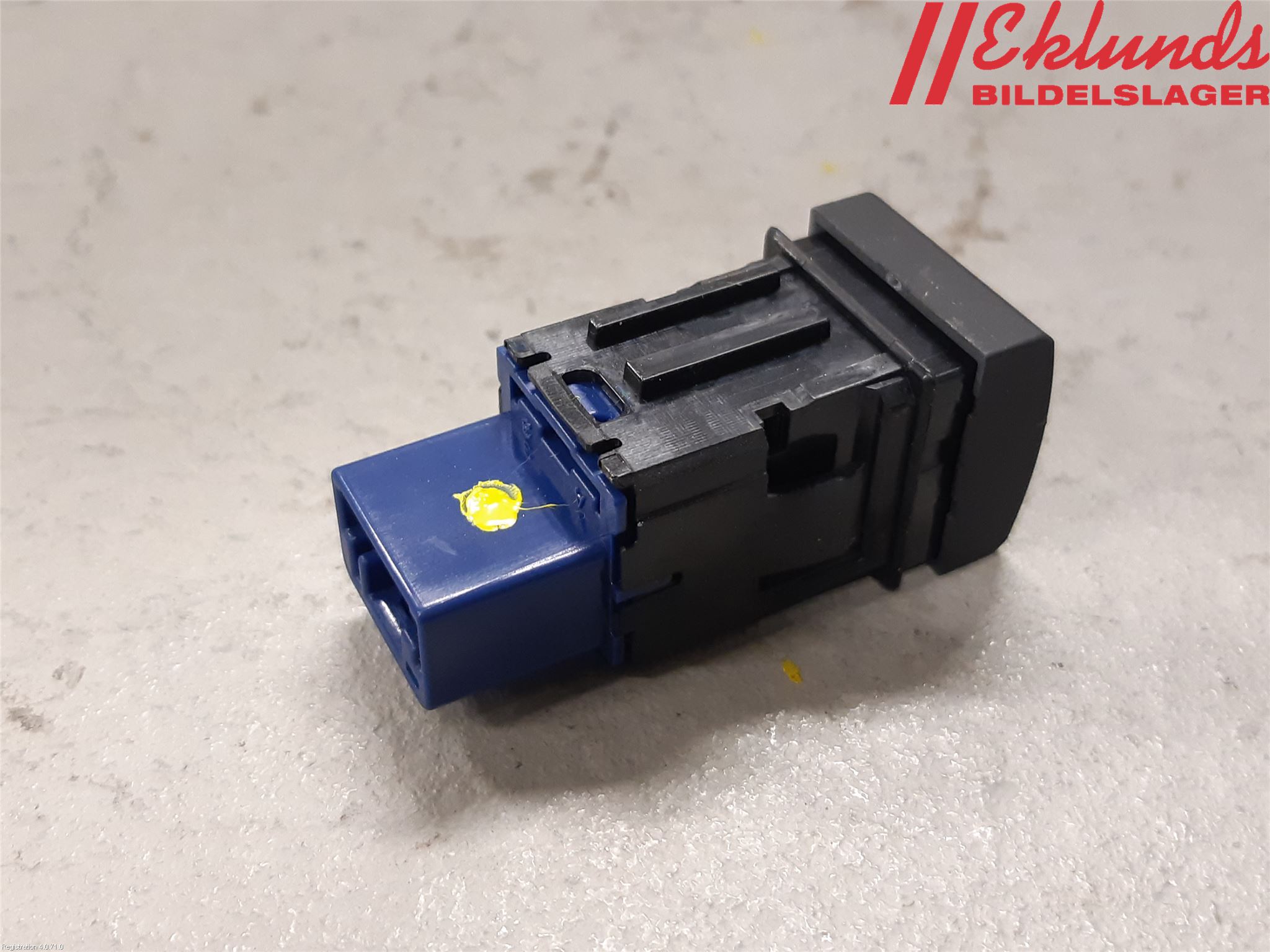 Toyota RAV4 19- Strömställare Baklucka