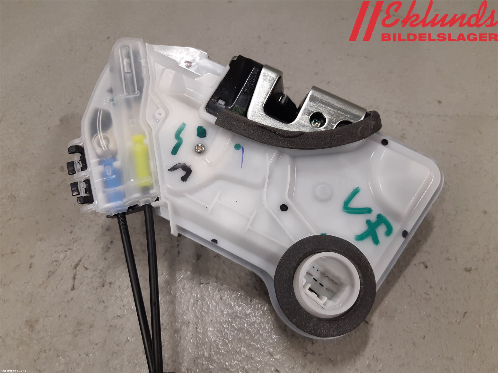 Toyota COROLLA 19- Låskista-Dörrlås