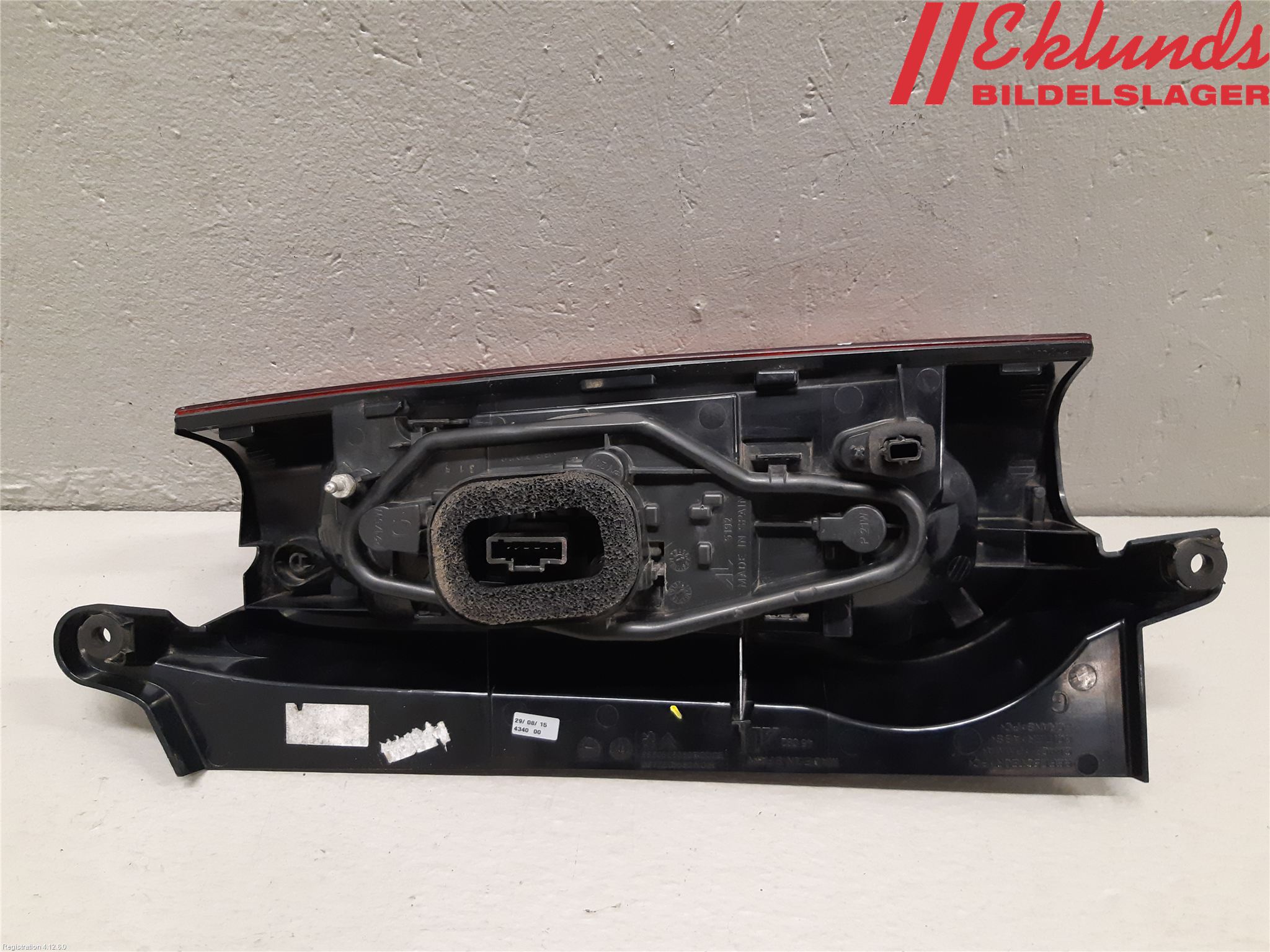 Peugeot PARTNER 16-18 Bakljus Vänster