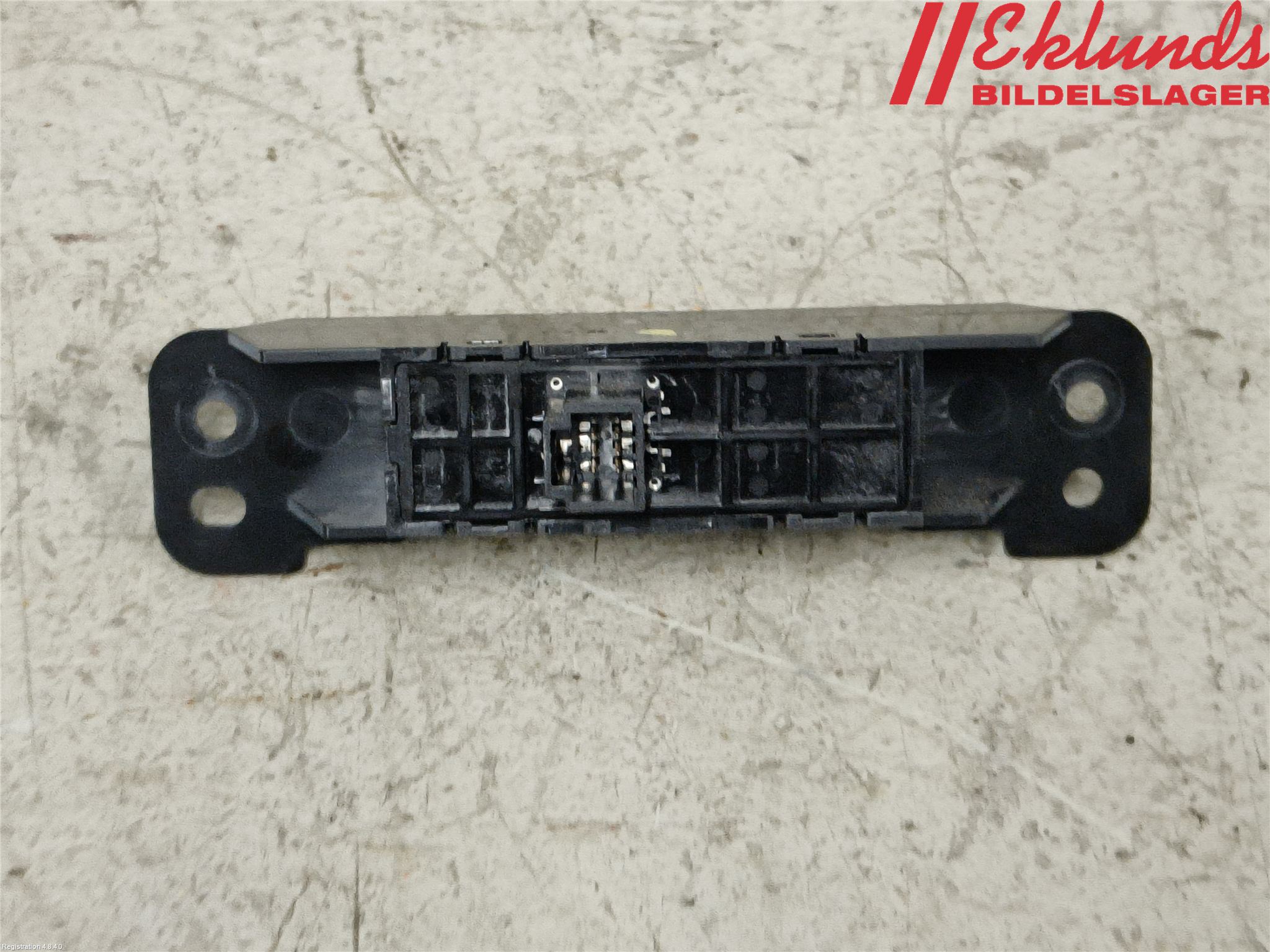 Nissan MICRA 17- Strömställare Övrigt