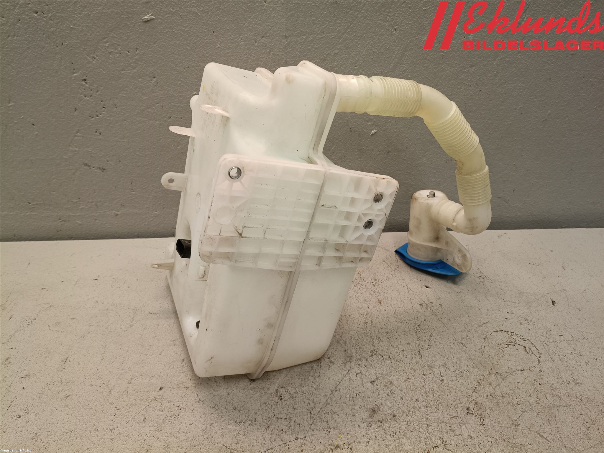 Volkswagen VW GOLF VI 09-13 Spolartank Vindruta-Strål