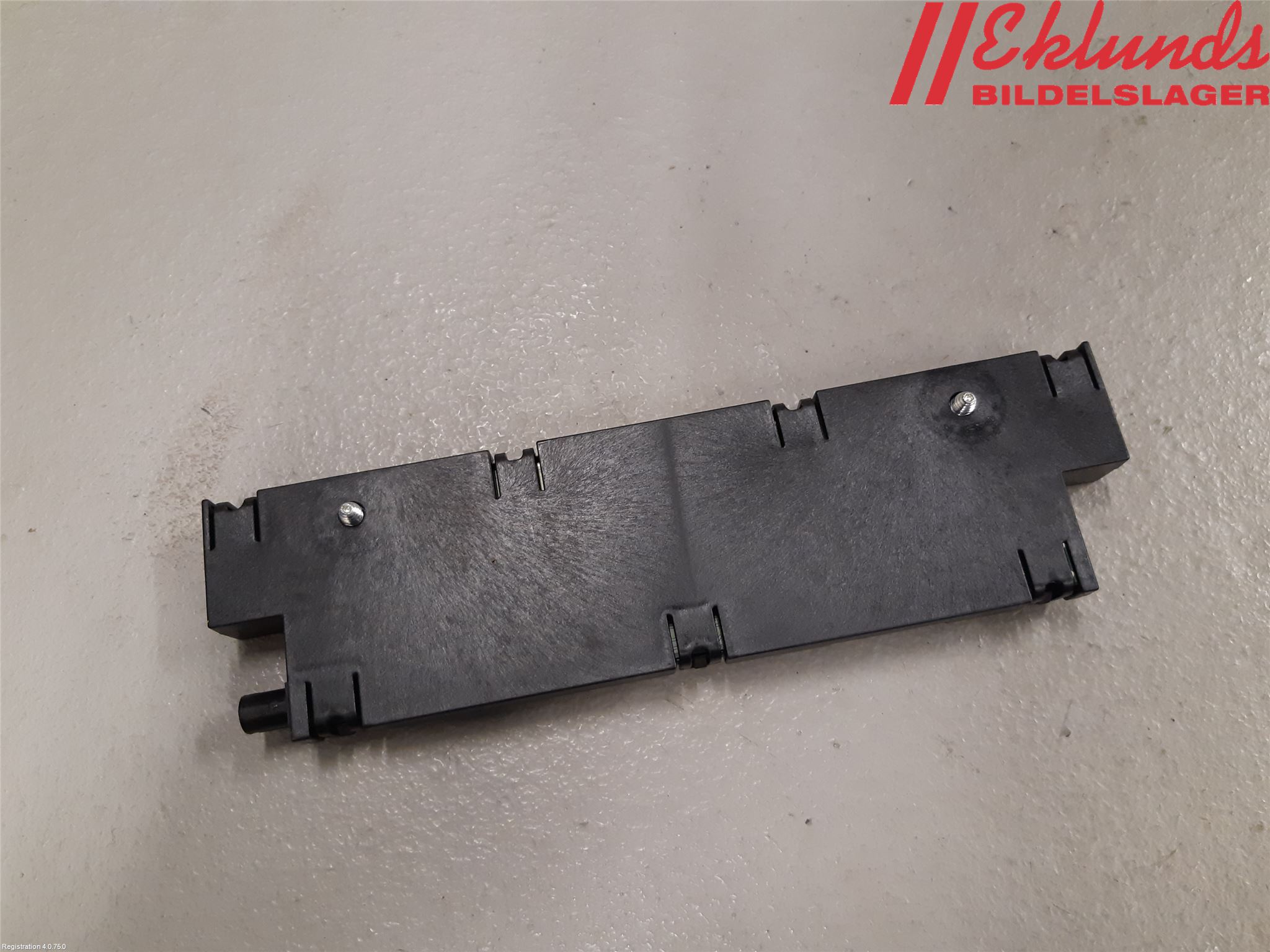BMW 5 F10/F11/F18 09-17 Antennförstärkare