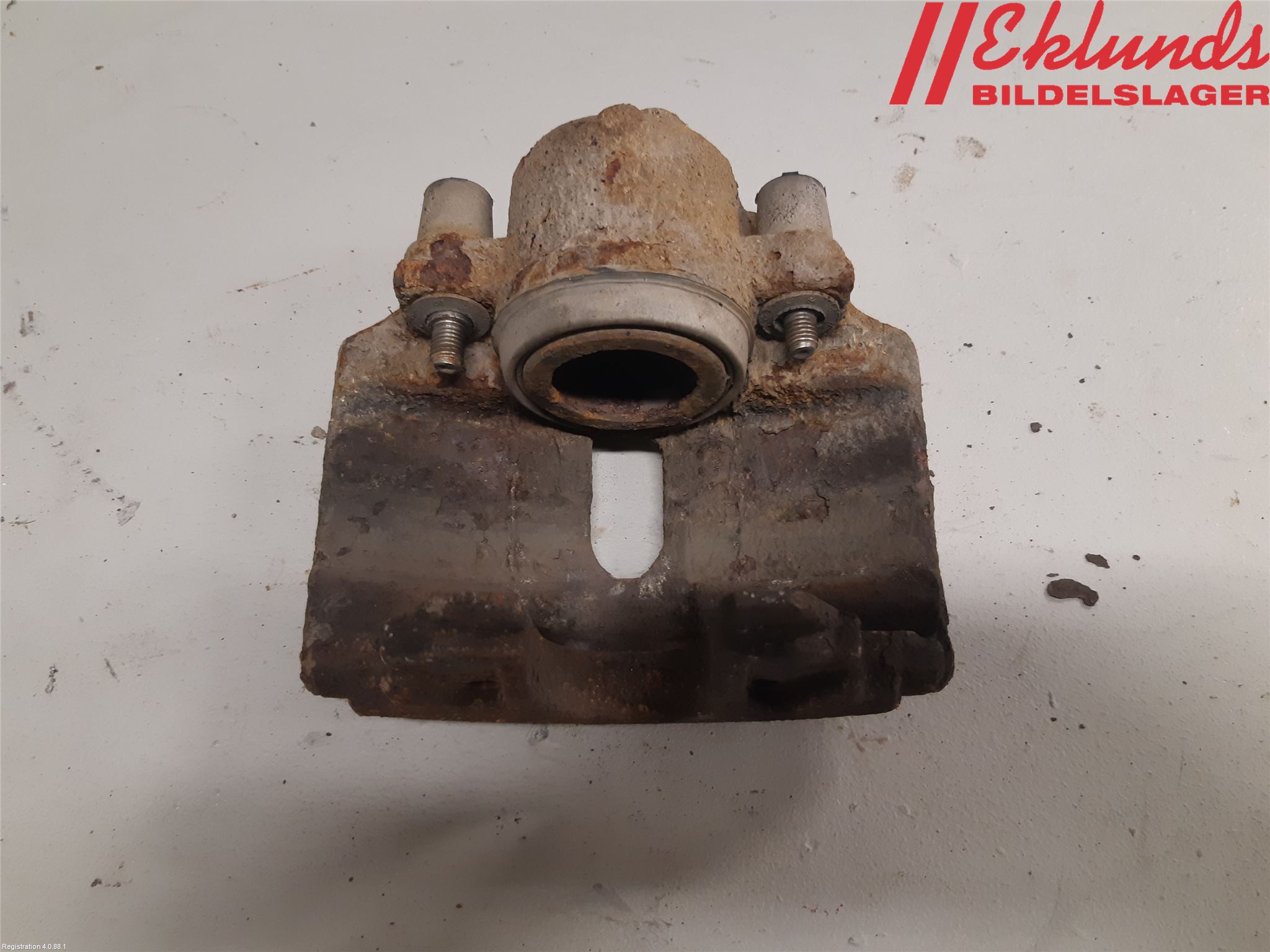 Volkswagen VW PASSAT 15-19 Bromsok Fram Höger