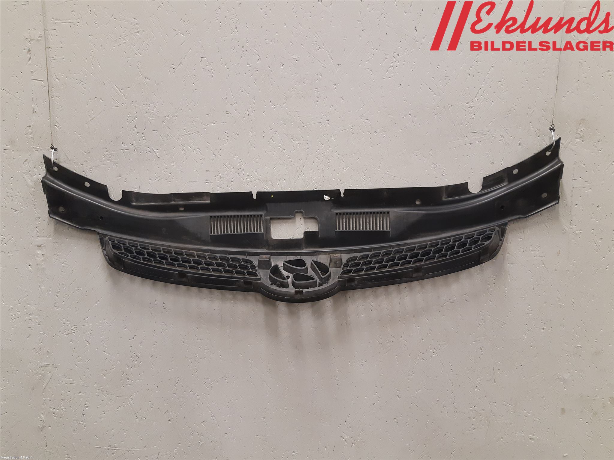 Hyundai i30 FD 07-12 Grill Komp