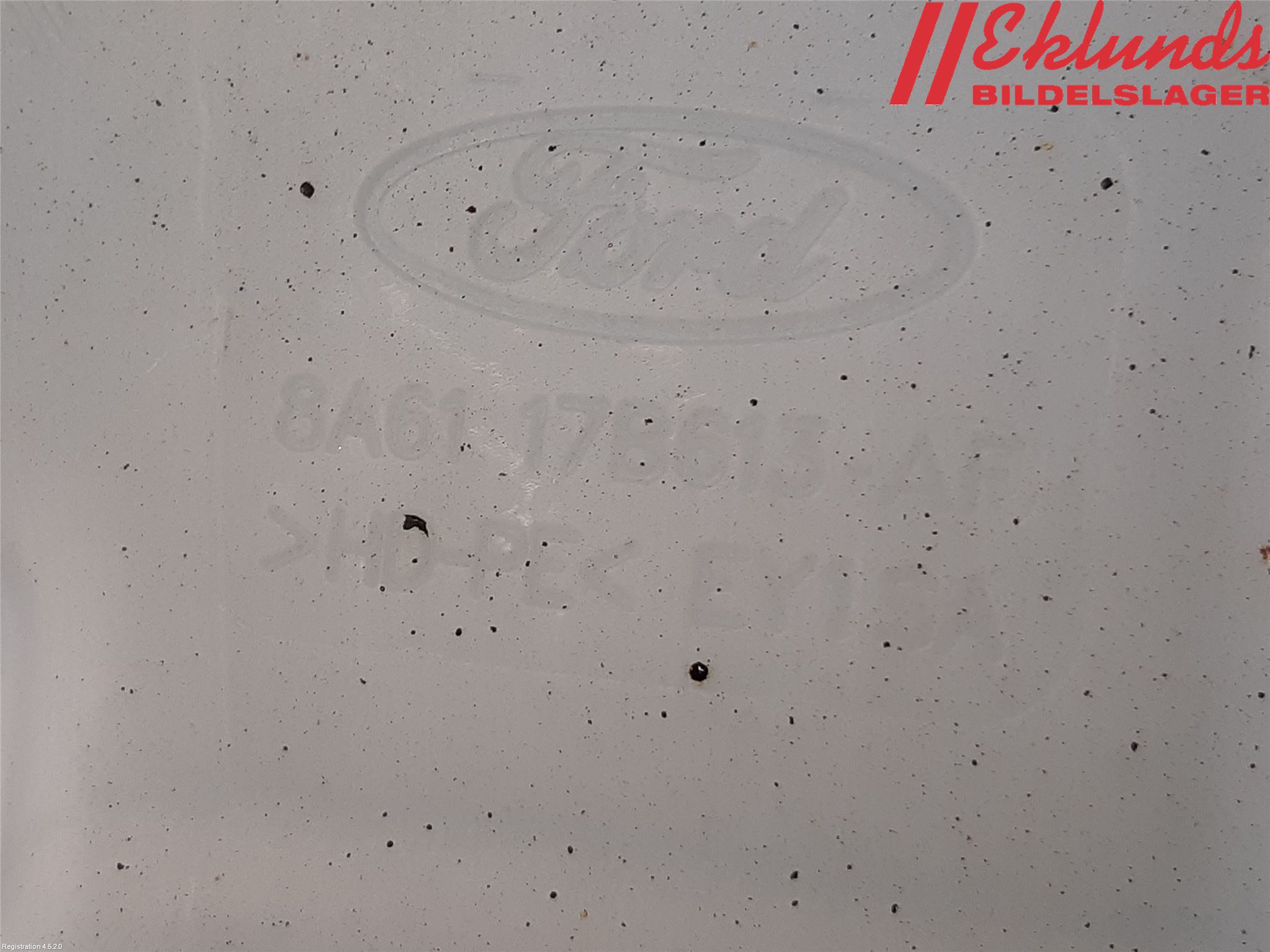 Ford FIESTA 09-12 Spolartank Vindruta