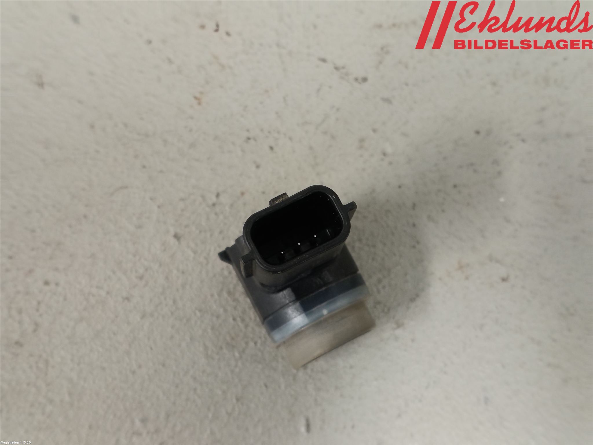 Nissan LEAF 18- Parkeringshjälp Frontsensor
