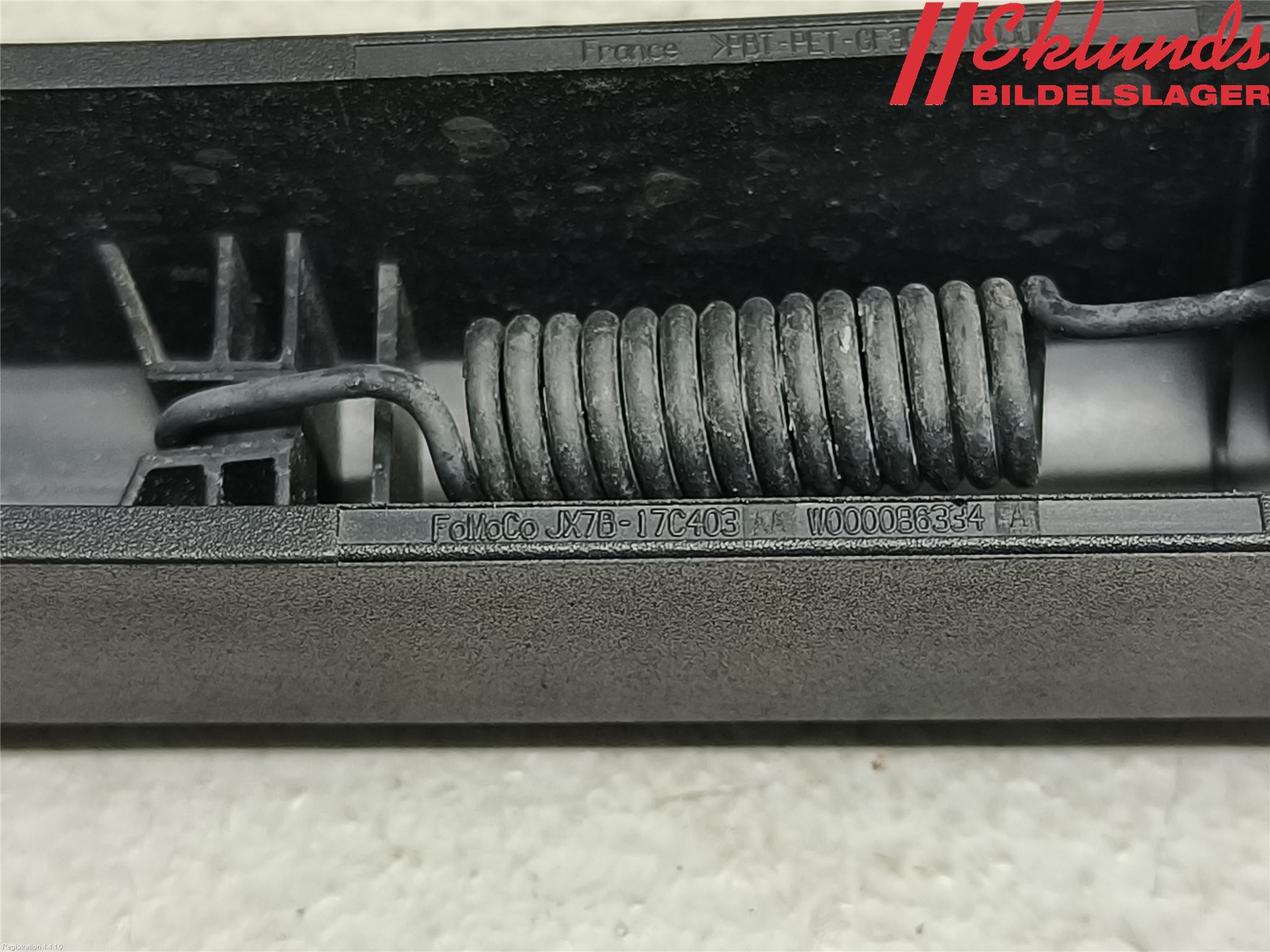 Ford FOCUS 19- Torkararm-Bakruta