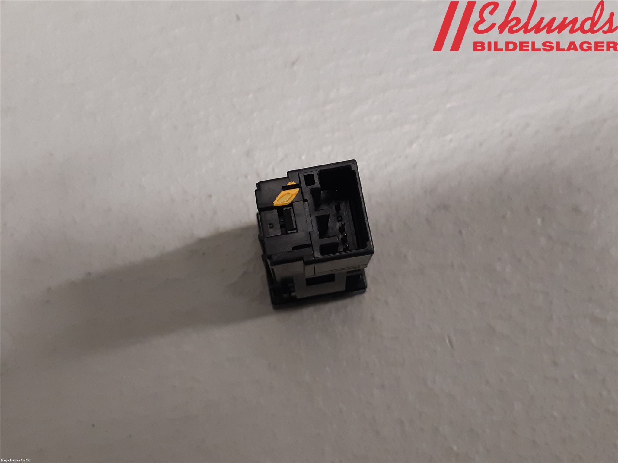 Toyota RAV4 19- Strömställare Övrigt