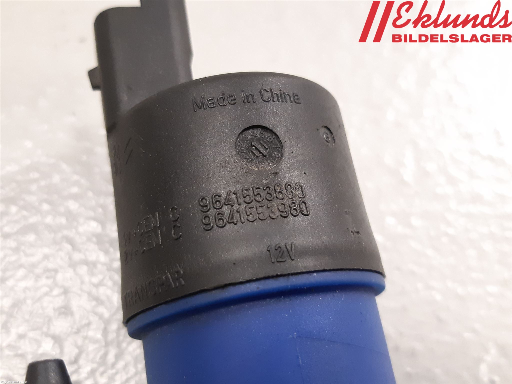 Renault CLIO III  09-12 Spolarpump Vindruta