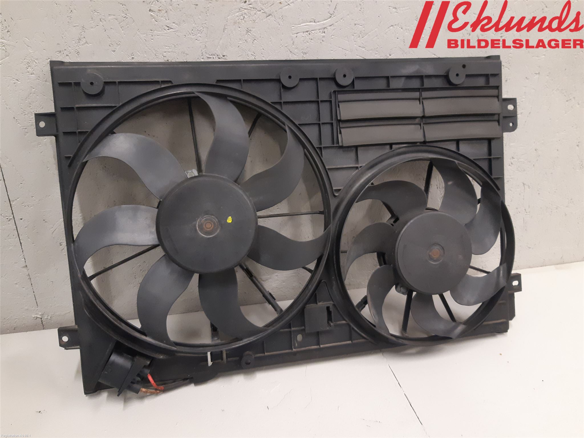 Volkswagen VW PASSAT 11-14 Kylfläkt El