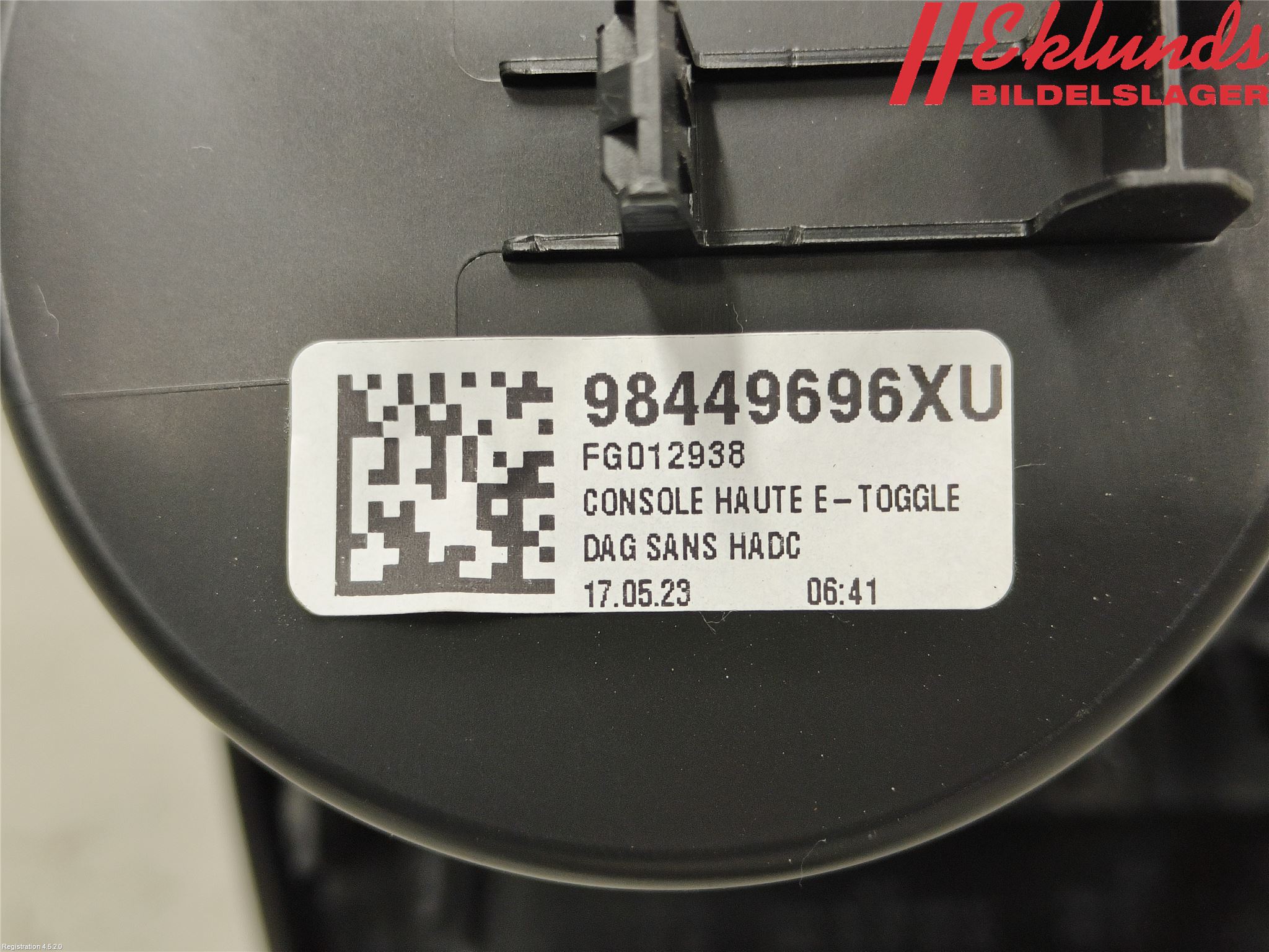 Peugeot 2008/E-2008 20- Instrumentkonsoll Mitt