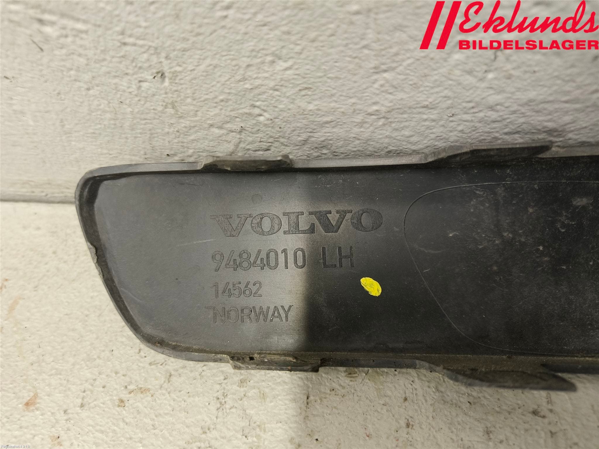 Volvo S60 01-04 Stötfångarlist Fram