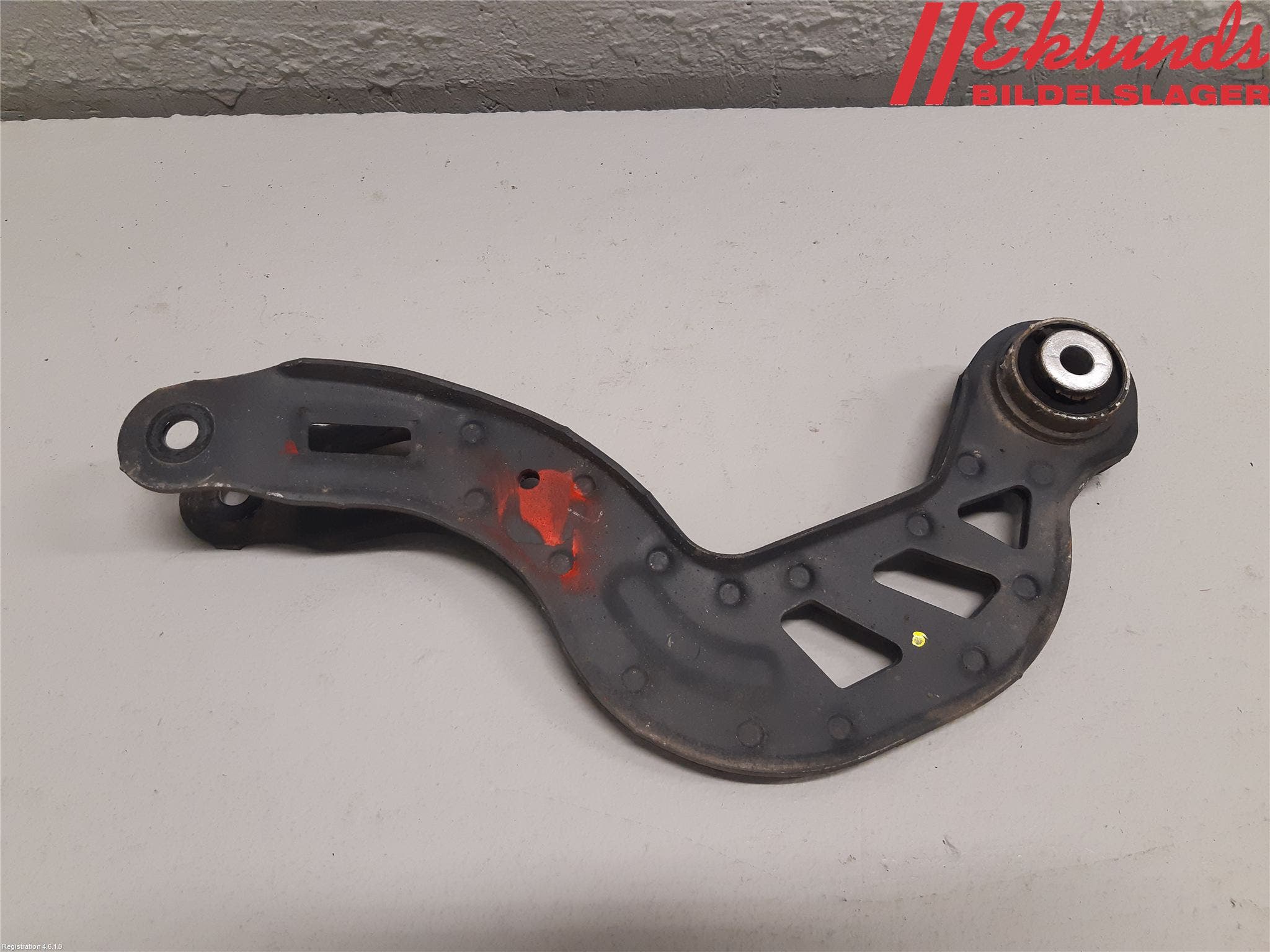 Mercedes-Benz MB A-KLASS (W176) 13-18 Bärarm Bak Övre Vänster