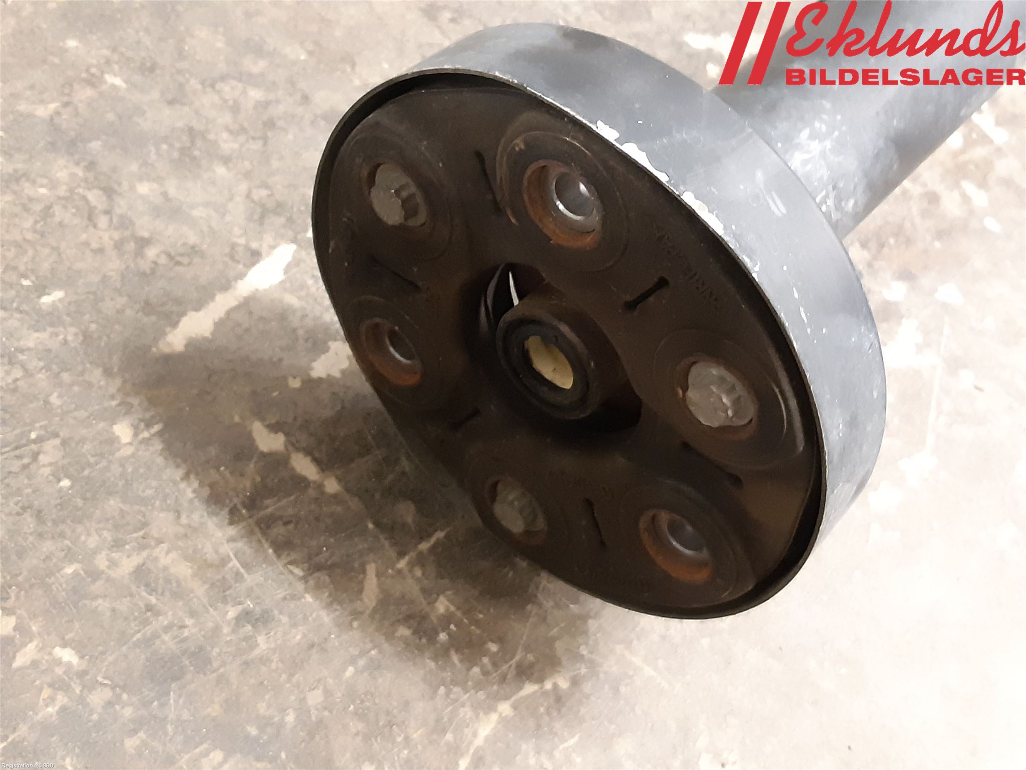 Skoda SUPERB 16-24 Mellanaxel Komp