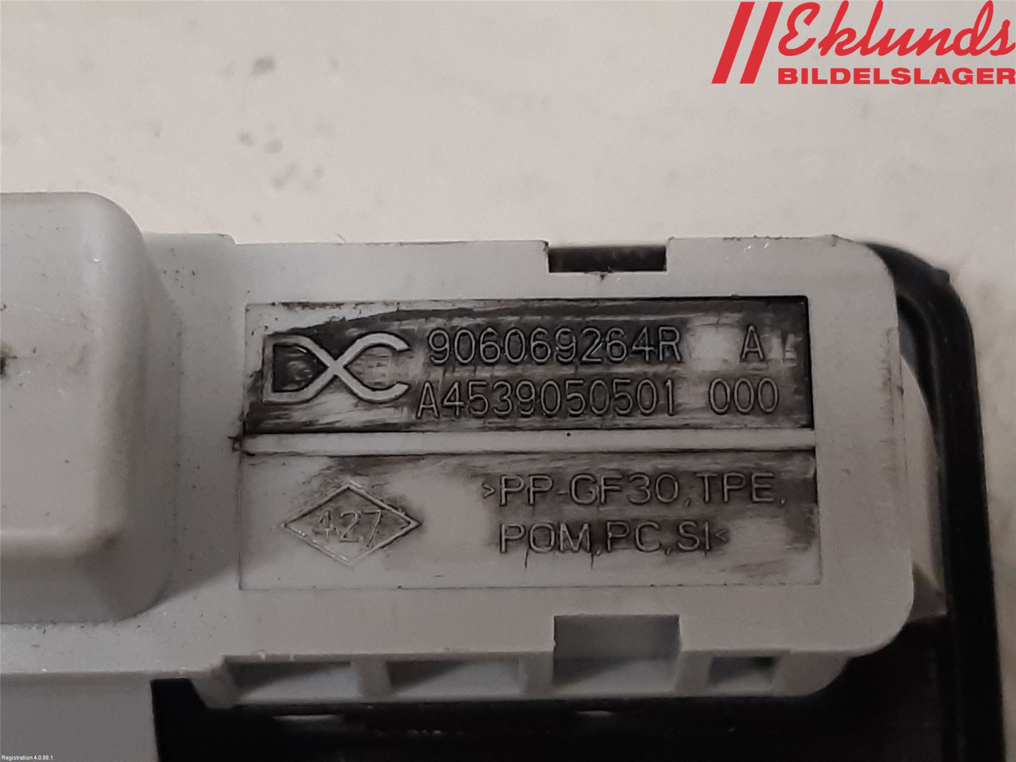 Dacia DUSTER 18-24 Bakluckehandtag