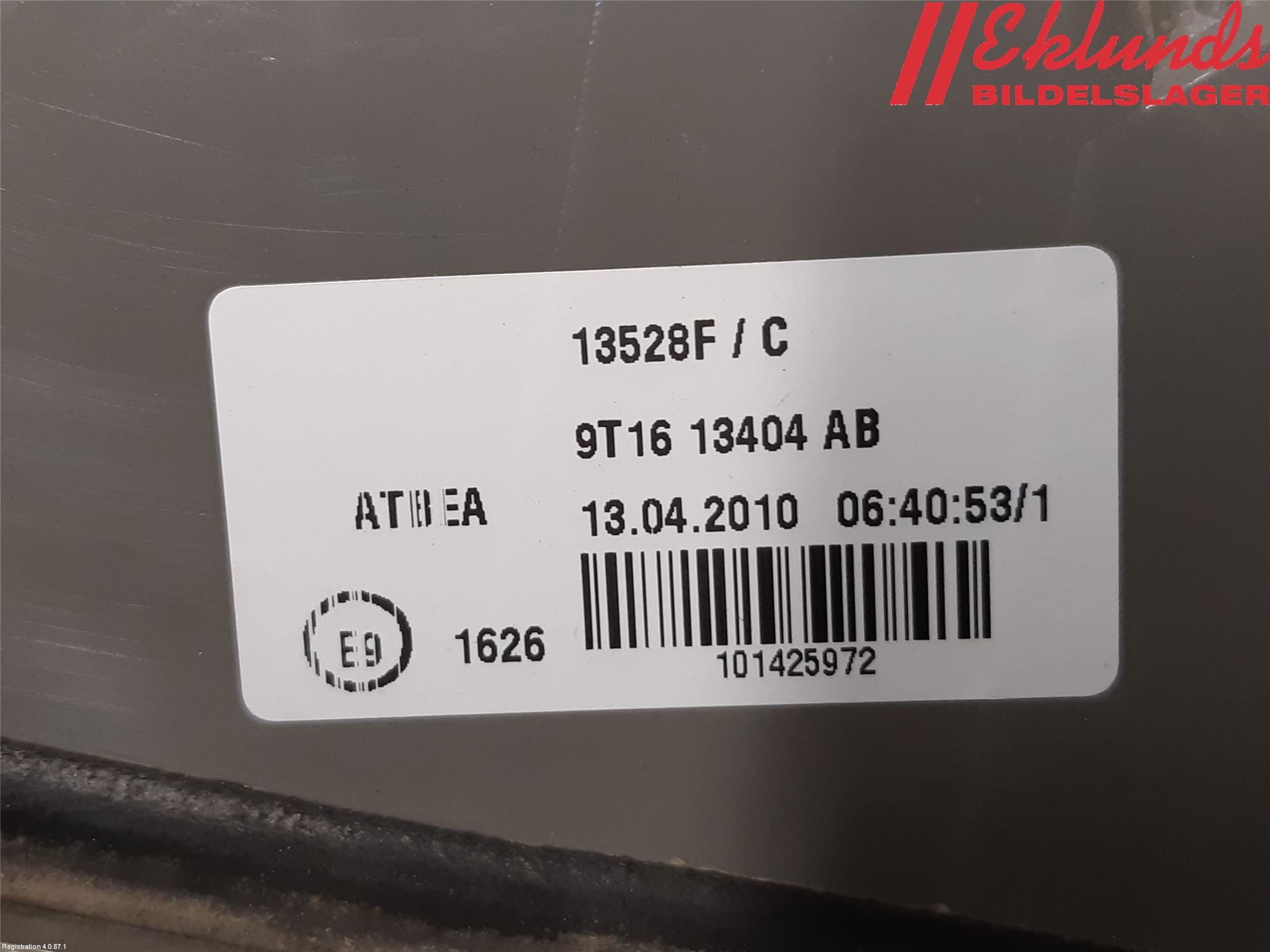 Ford TRANSIT CONNECT 03-08 Bakljus Höger