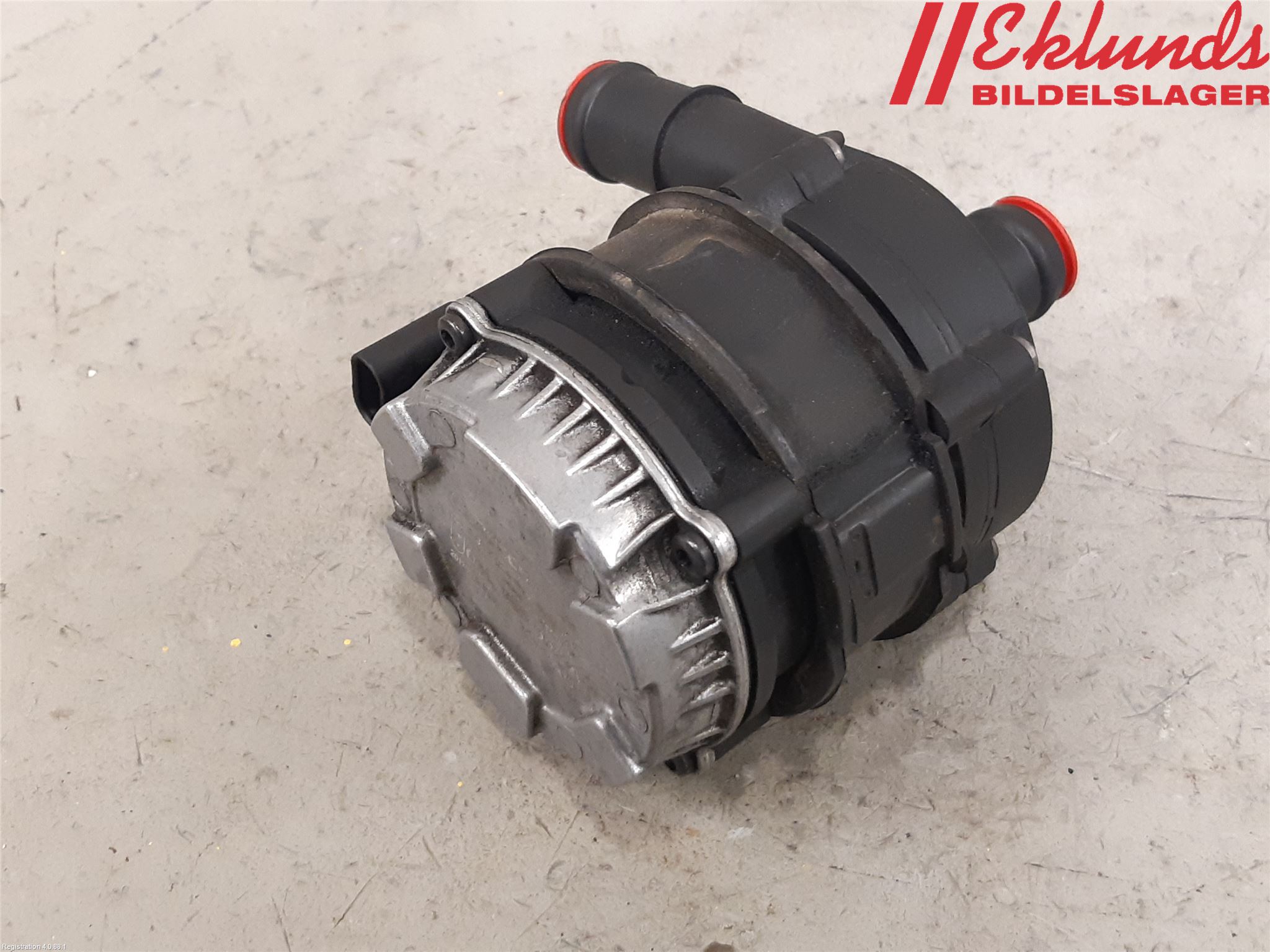 Volkswagen VW PASSAT 15-19 Vattenpump