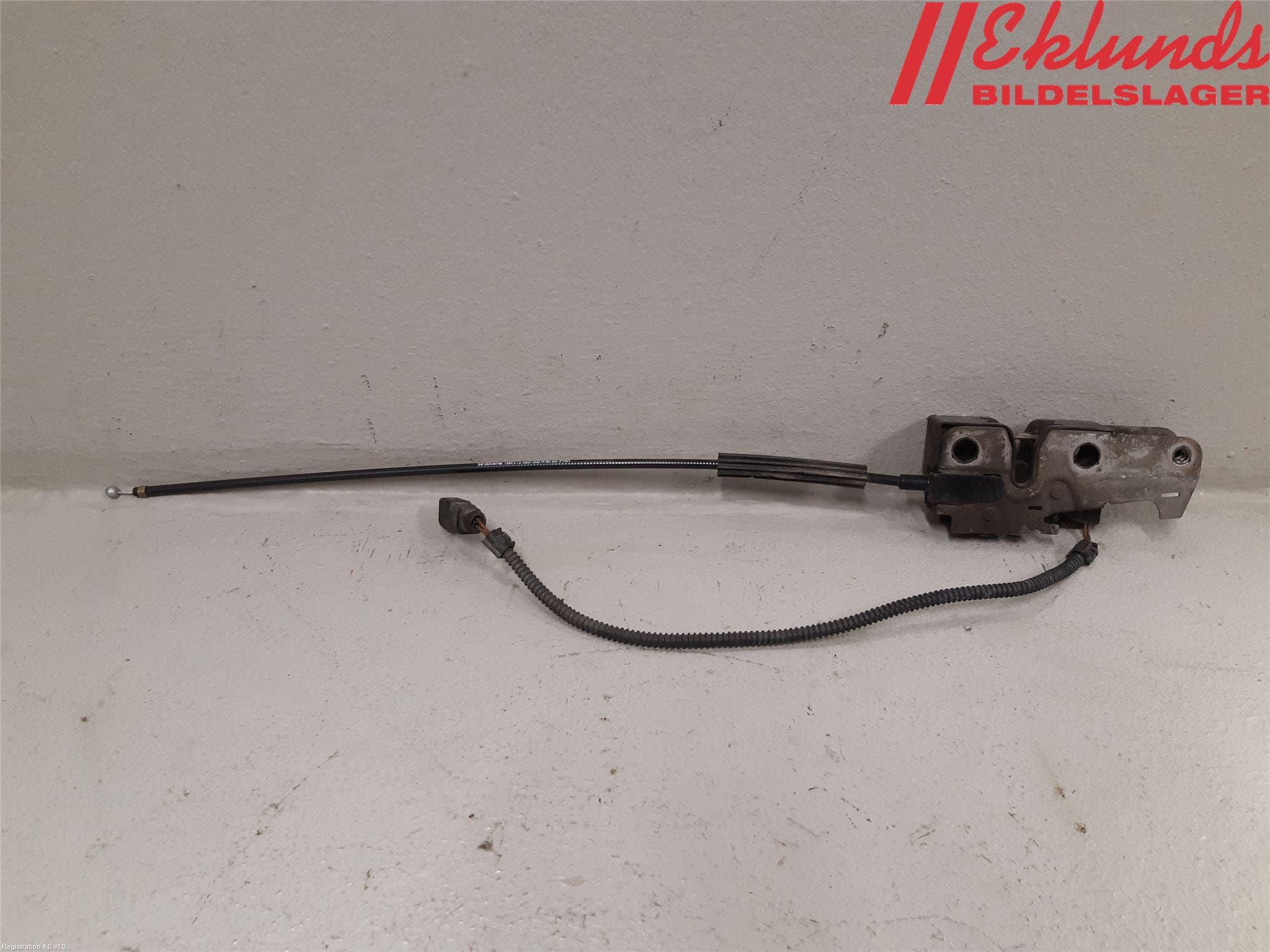 Volkswagen VW TOURAN 03-10 Huvlås