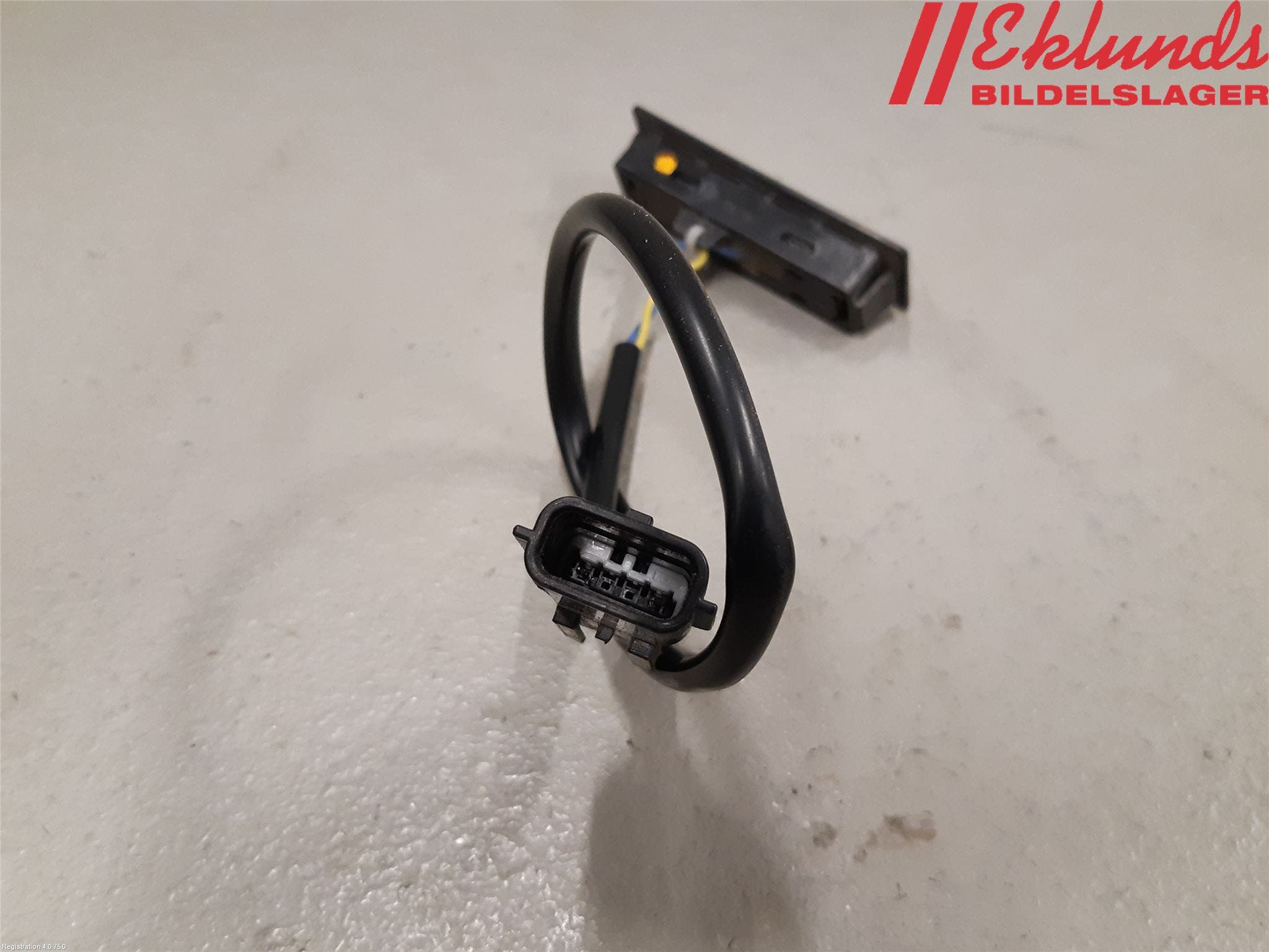 Nissan QASHQAI 14-17 Bakluckehandtag