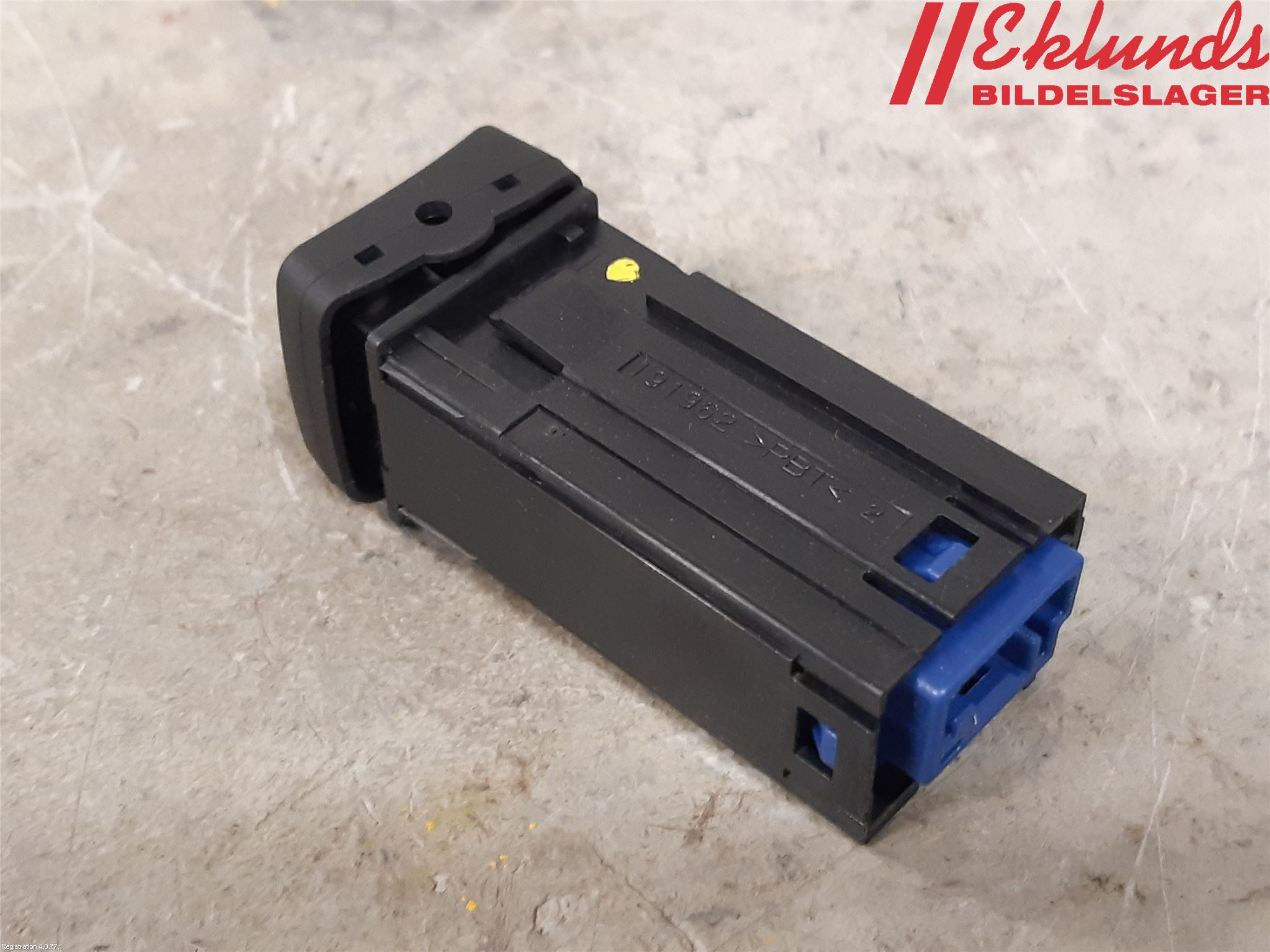 Toyota COROLLA 19- Strömställare Stolvärme