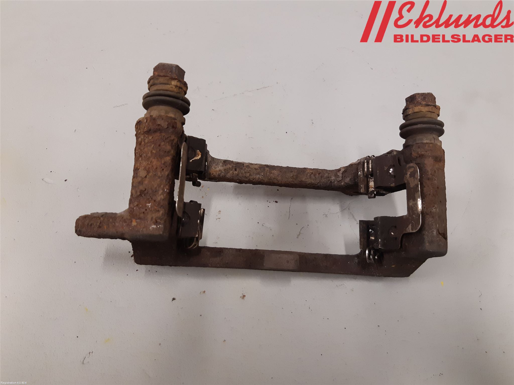 Audi A4/S4 08-11 Bromsokshållare