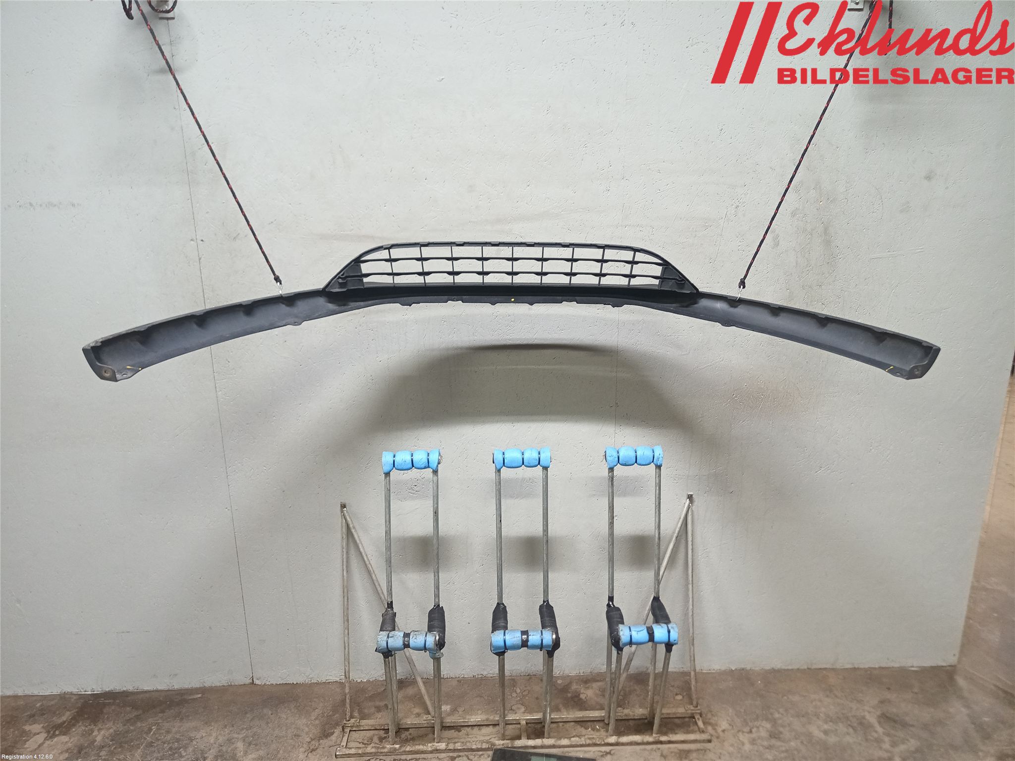 Ford FOCUS 15-18 Stötfångardel Fram Mitt