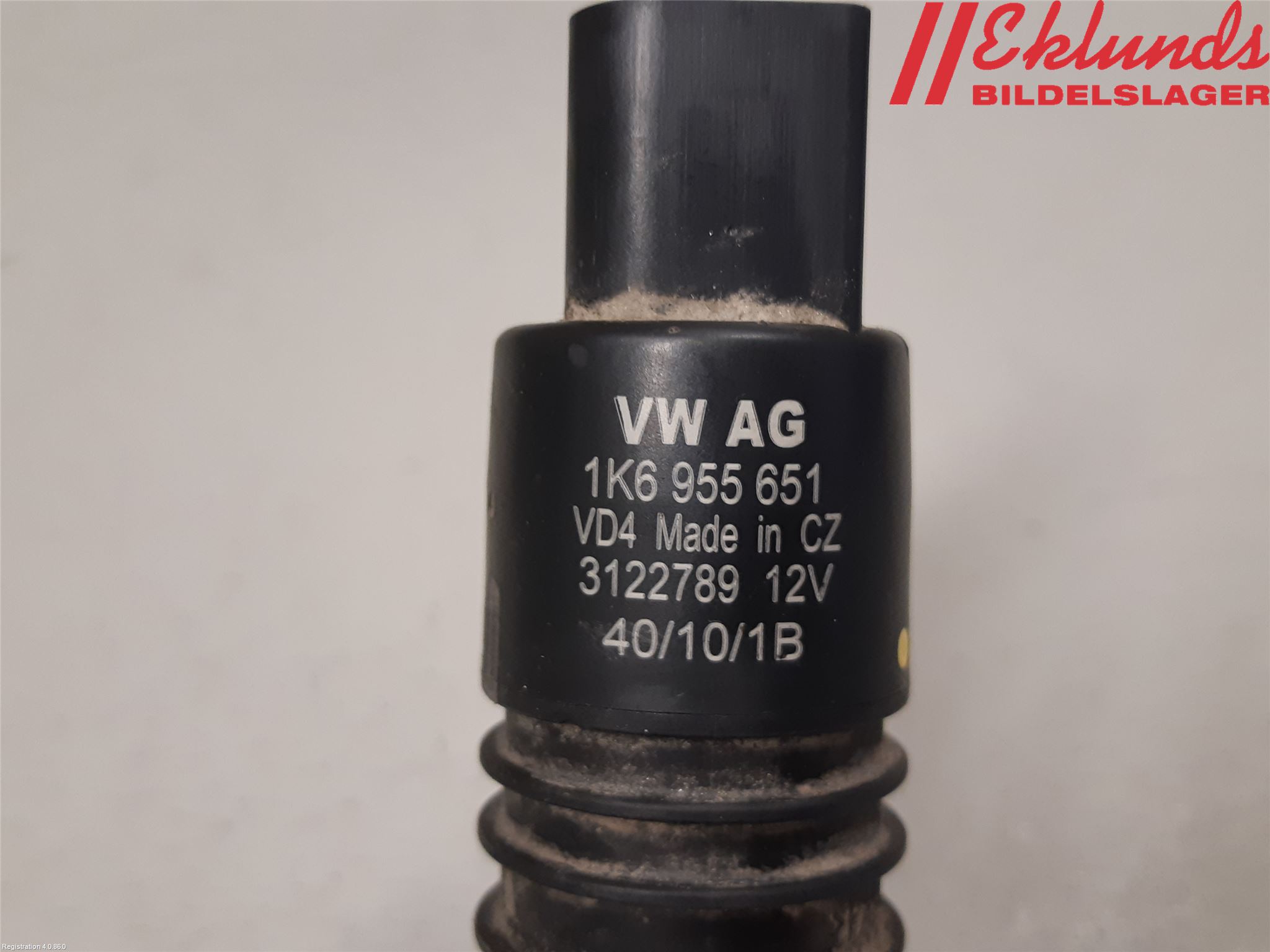 Volkswagen VW CADDY 11-15 Spolarpump Vindruta