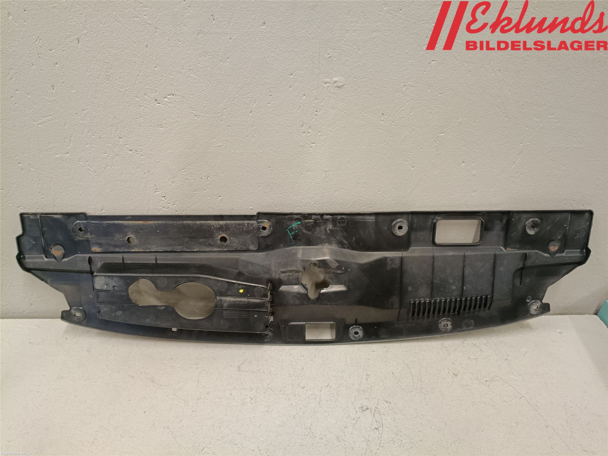 Mitsubishi OUTLANDER 13-21 Täckplast Front