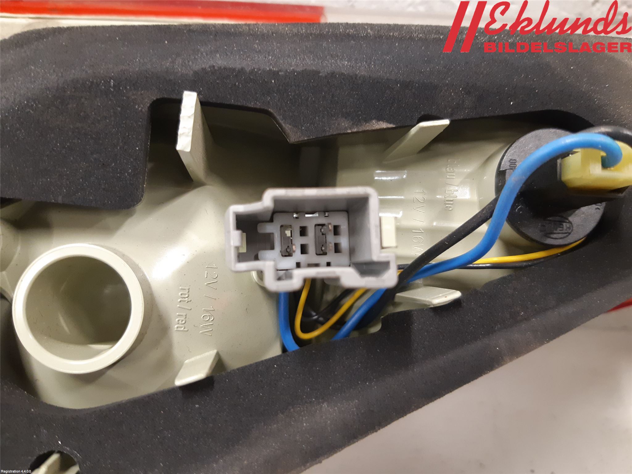 Volvo V70 08-13 Bakljus Lucka Hö