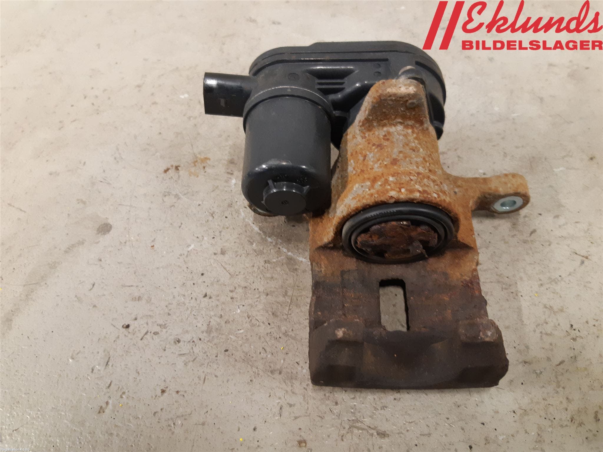 Kia CEED/CEED SW 19- Bromsok Bak Höger