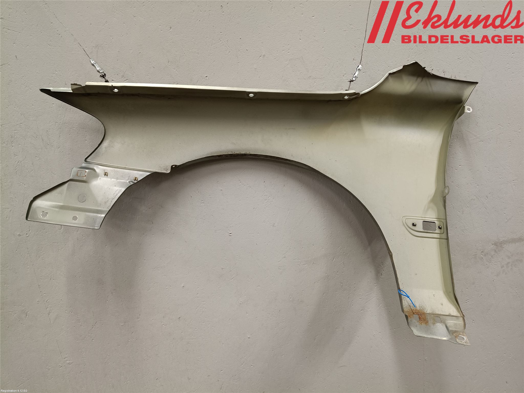 Volvo S60 05-10 Skärm Fram Höger