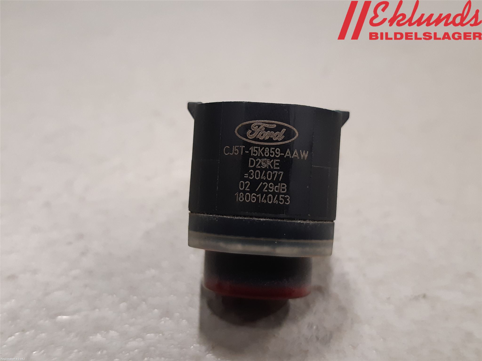 Ford KUGA 13-16 Parkeringshjälp Frontsensor