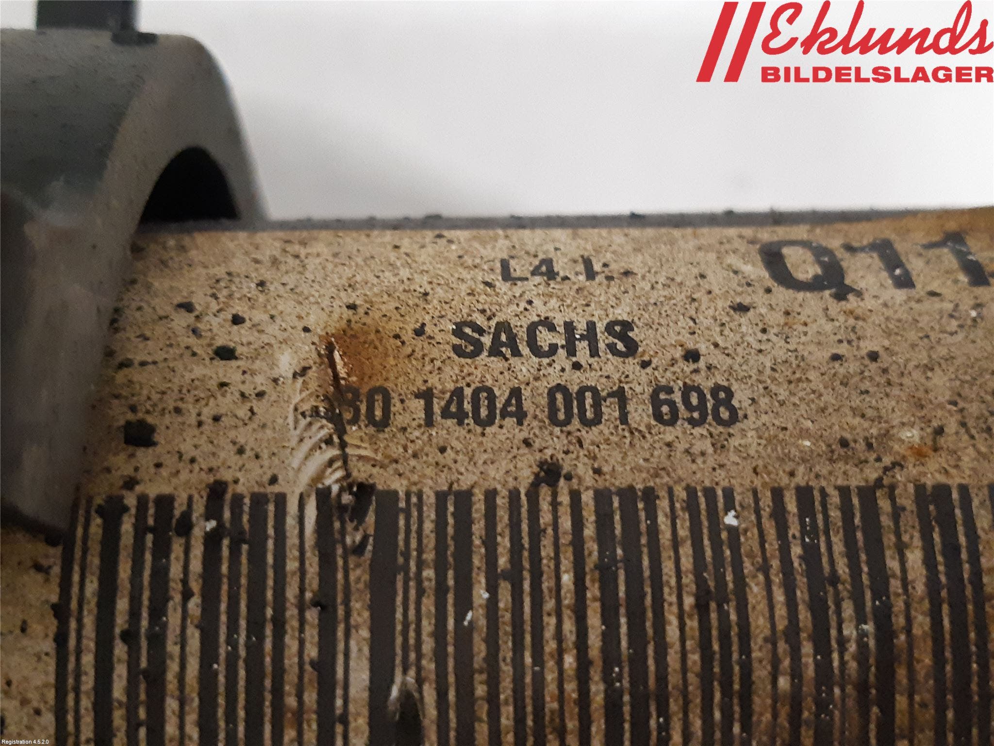 Mercedes-Benz MB E-KLASS (W212) 09-16 Fjäderben Fram Vänster