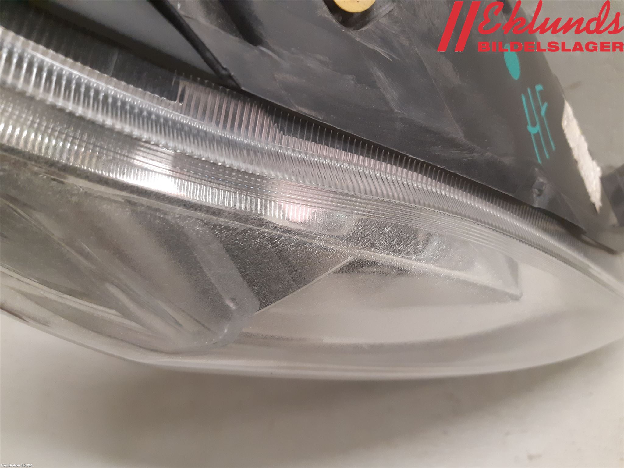 Ford C-MAX II  11-14 Strålkastare Höger