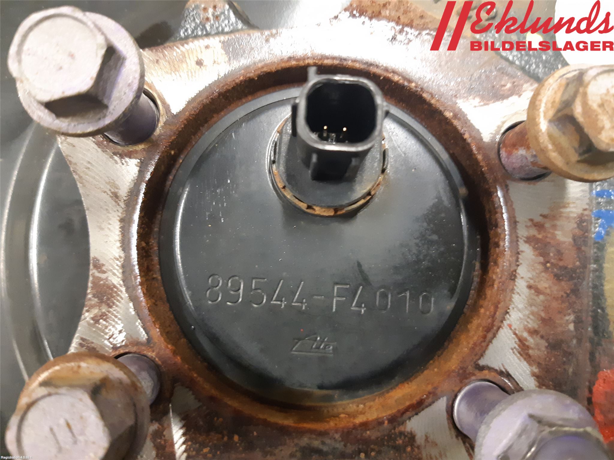 Toyota YARIS XP21 20- Nav Bak