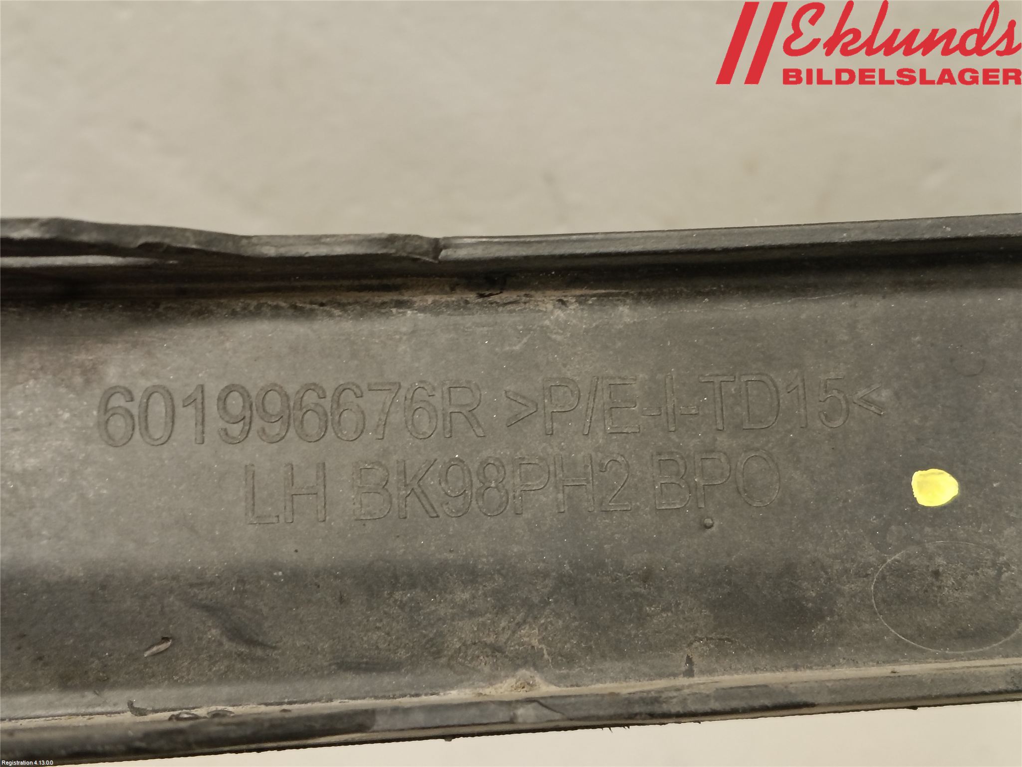 Renault CLIO IV 16-19 Stötfångarlist Fram