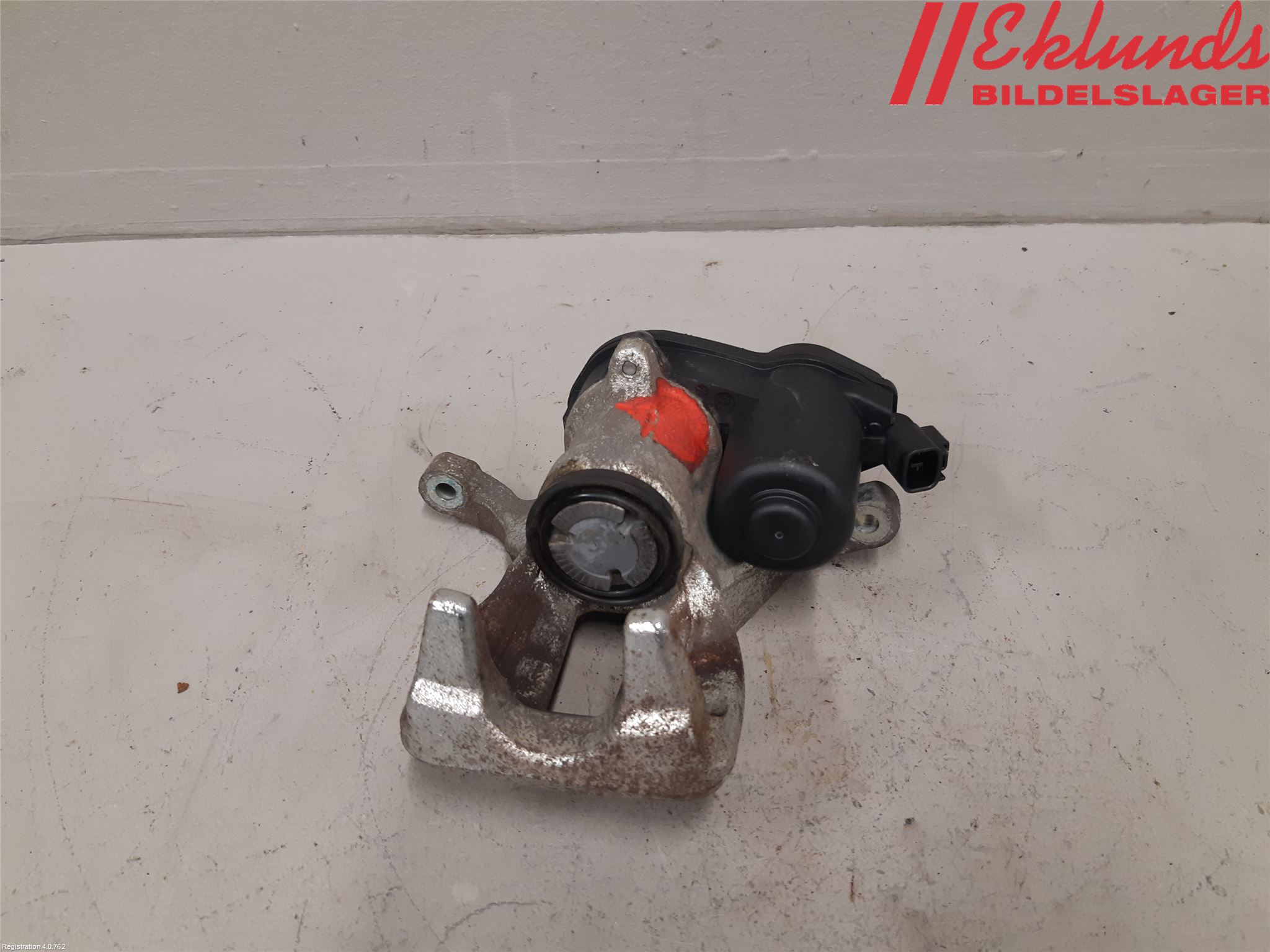 Toyota C-HR 16-23 Bromsok Bak Vänster