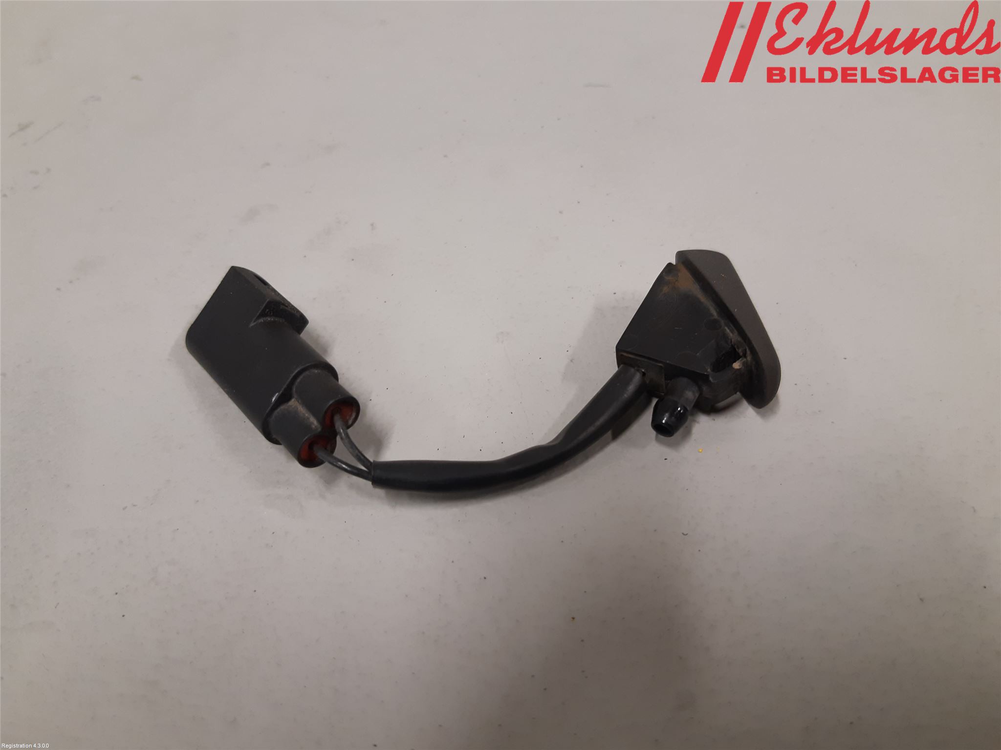 Ford MONDEO 07-15 Spolarmunstycke Rutor