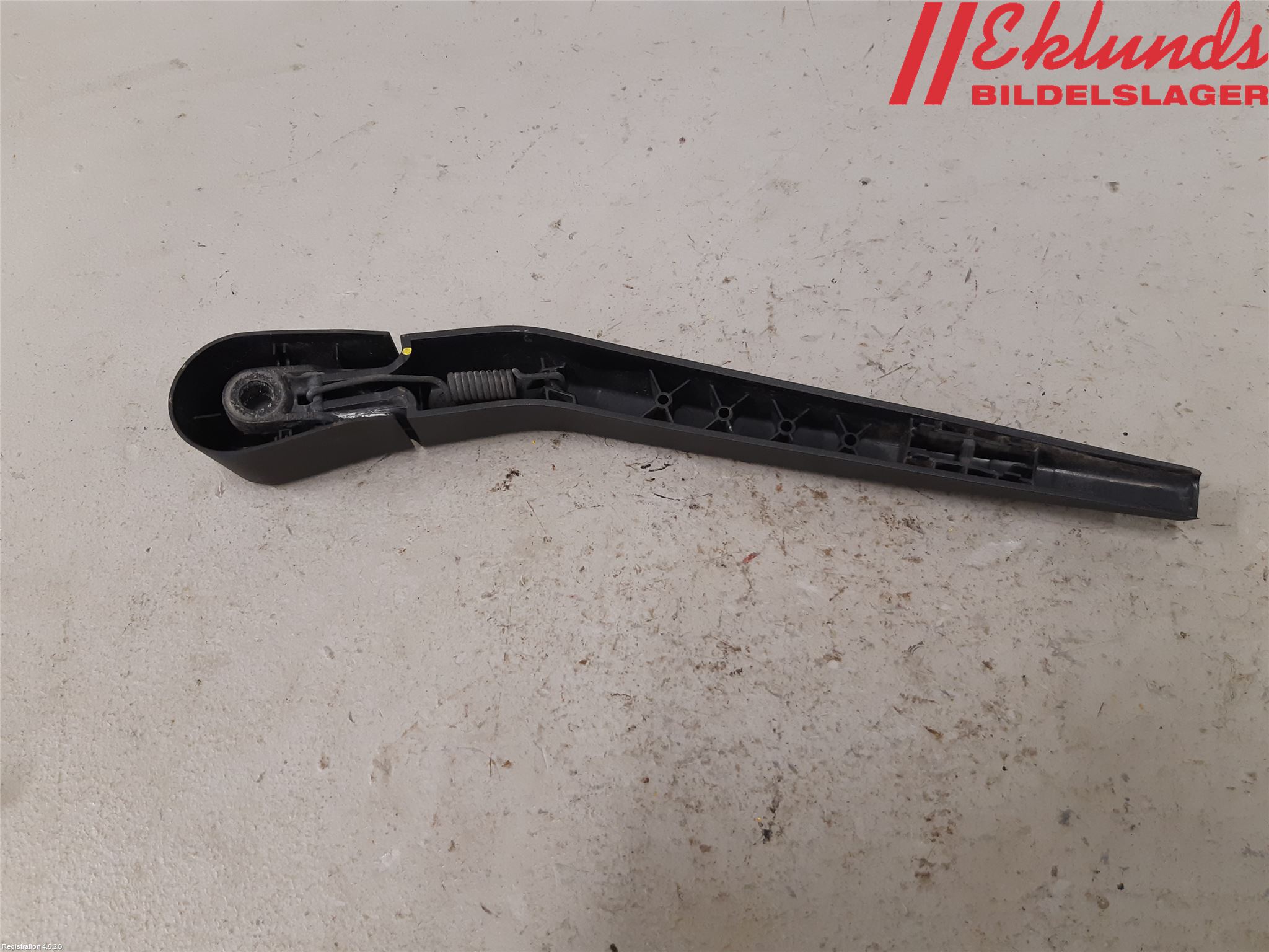 Volvo V40 12-19 Torkararm-Bakruta