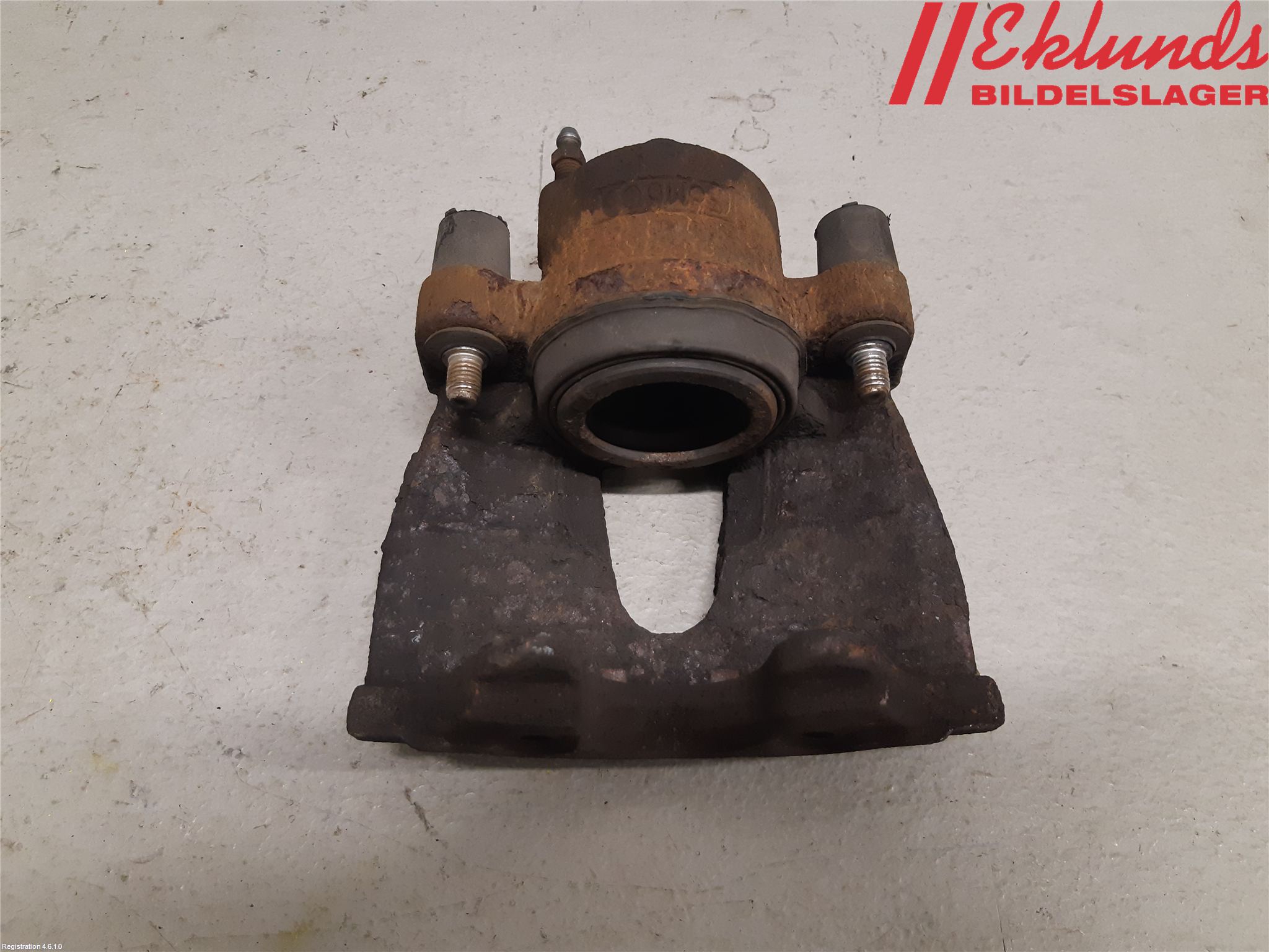 Volvo V40 12-19 Bromsok Fram Vänster