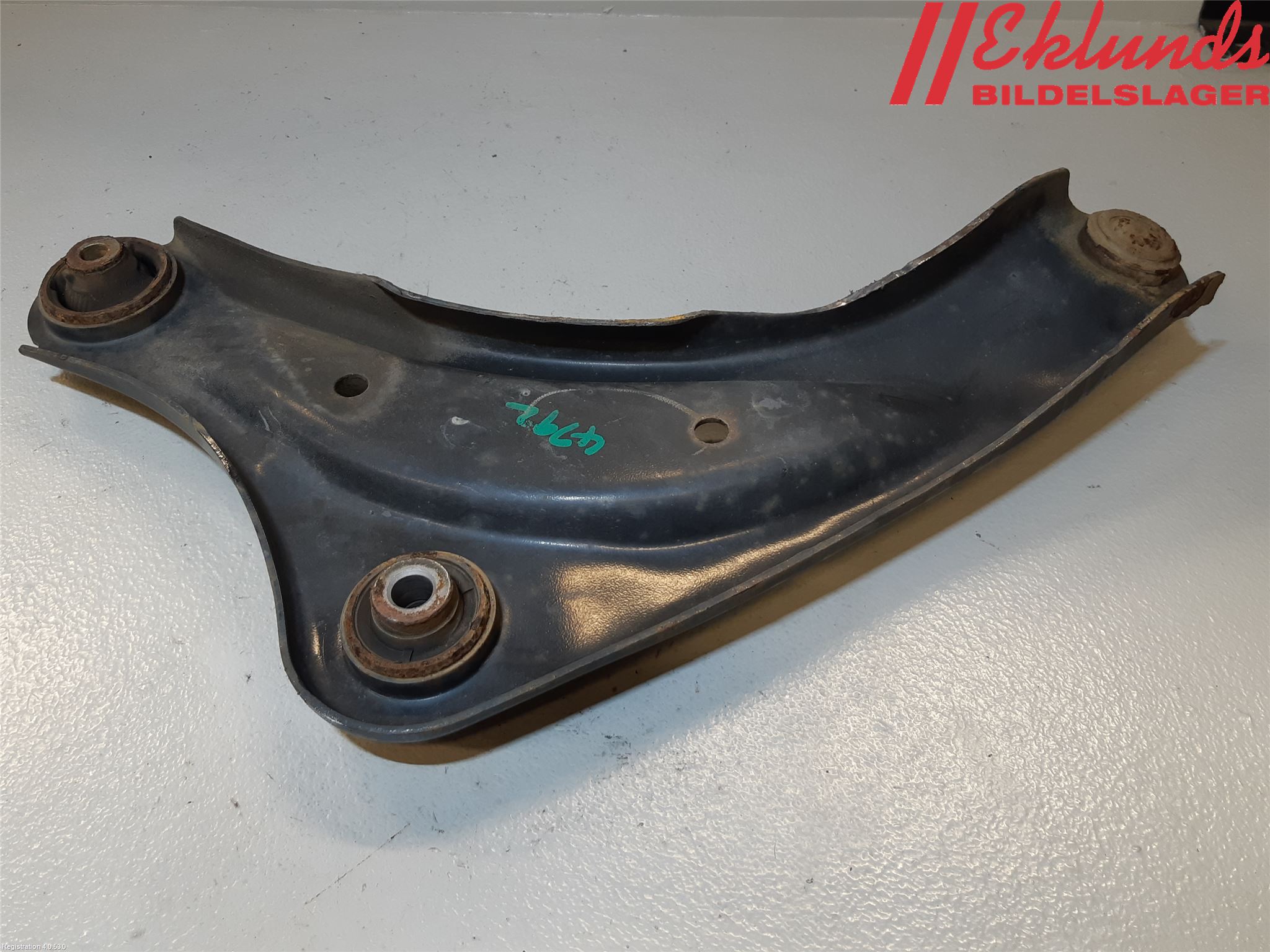 Nissan LEAF 11-17 Bärarm Fram Undre Hö