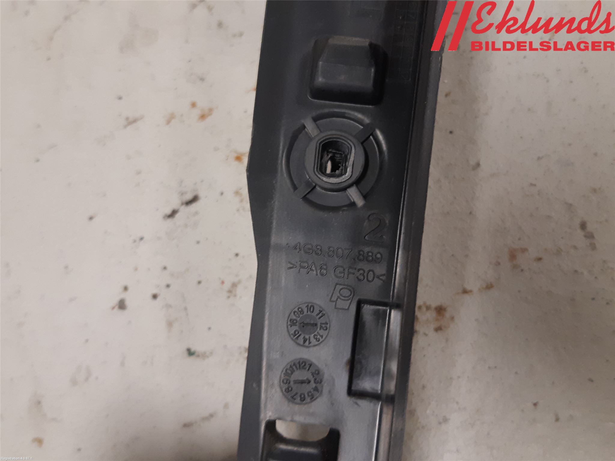 Audi A7/S7 4G 11-17 Stötfångarfäste Bak Vä