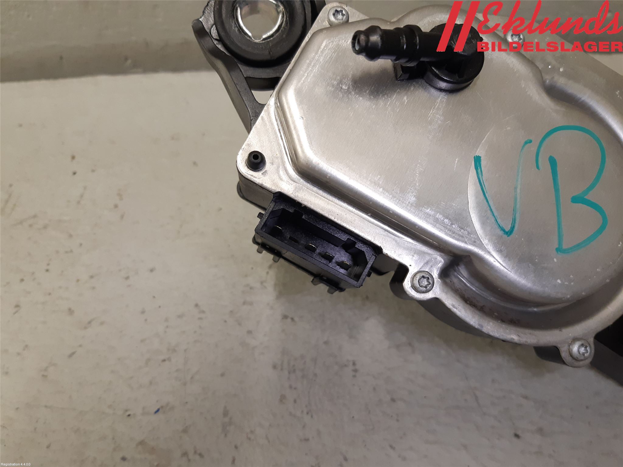 Volkswagen VW CADDY      04-10 Torkarmotor Baklucka