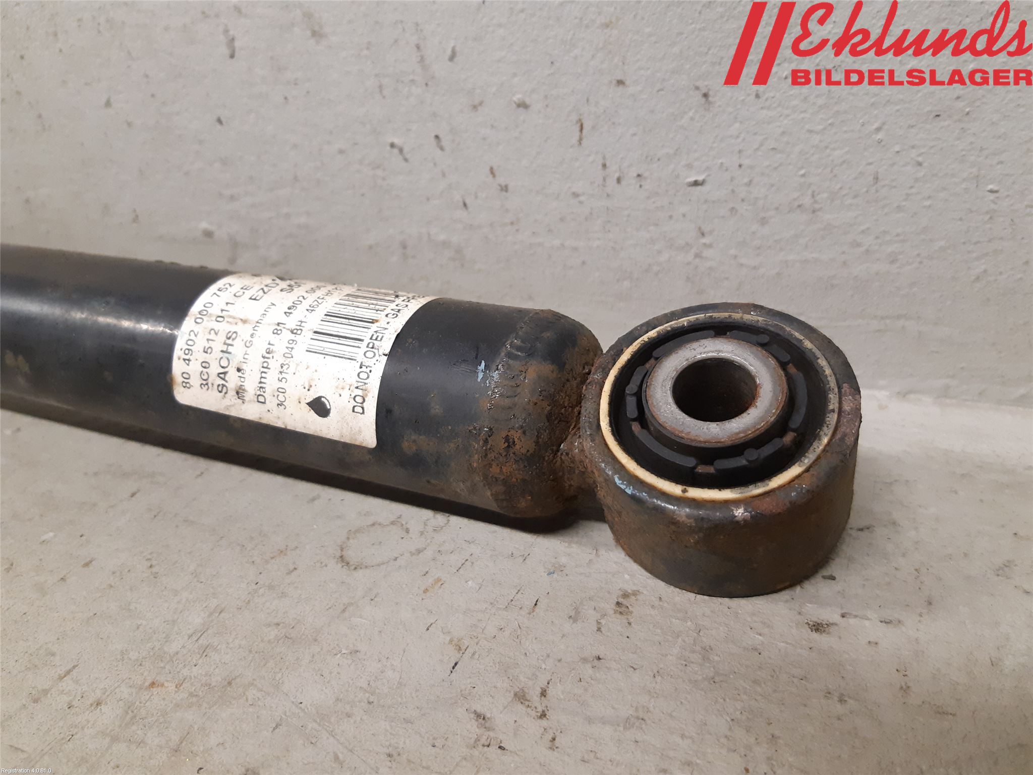 Volkswagen VW PASSAT 11-14 Stötdämpare Bak