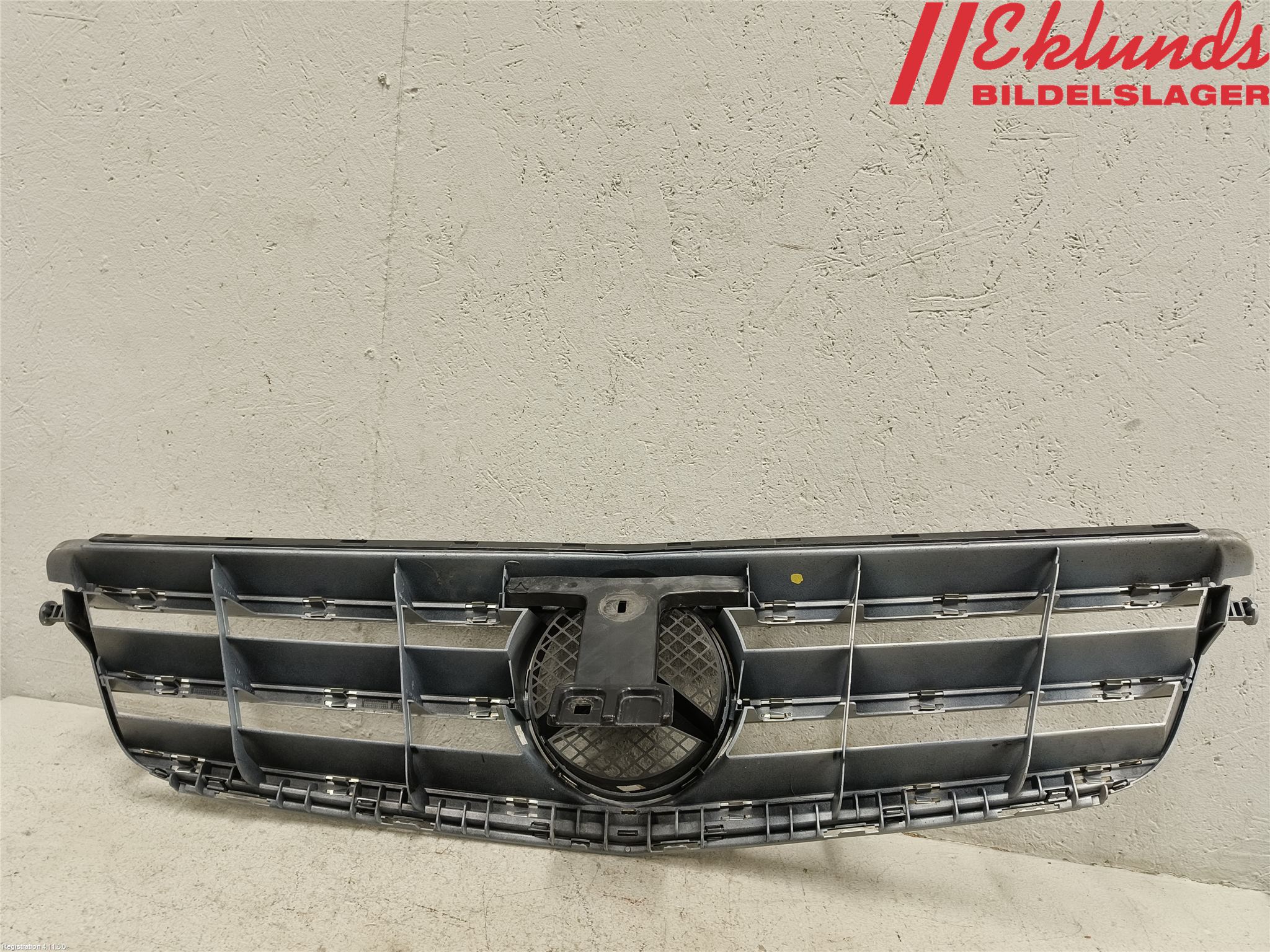 Mercedes-Benz MB C-KLASS (W204) 07-15 Grill Komp