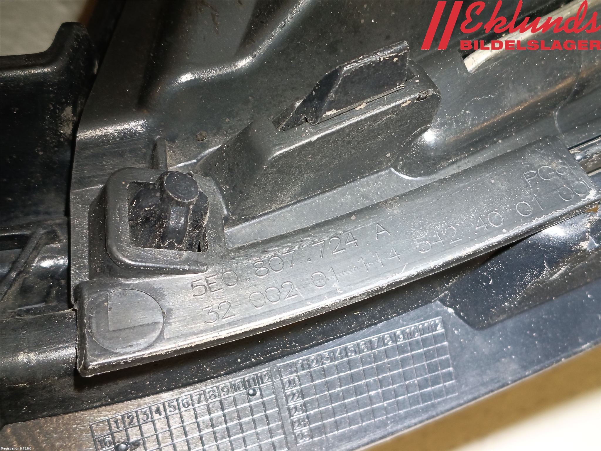 Skoda OCTAVIA (5E) 13-20 Grill Komp